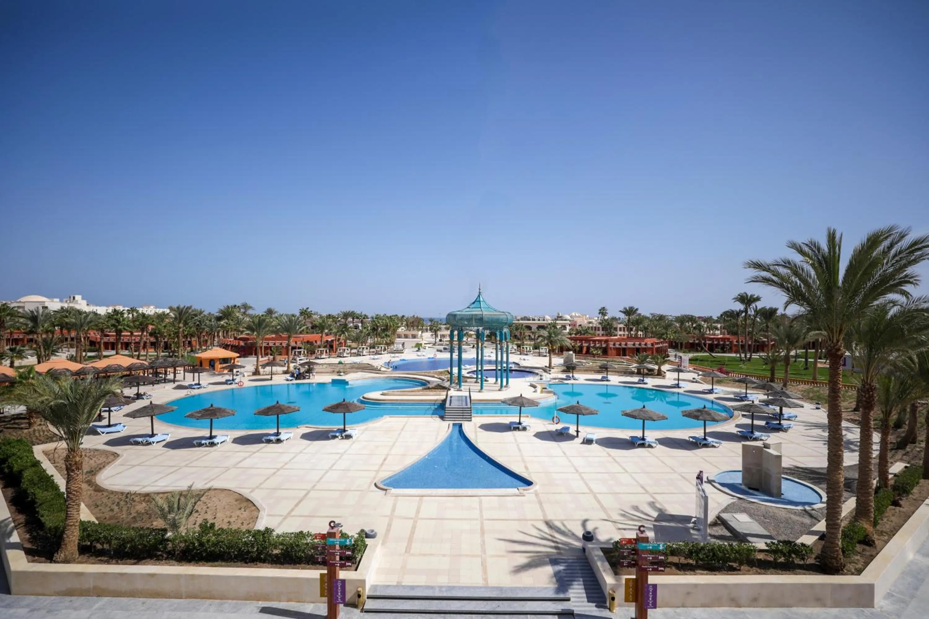 Swimming pool in Calimera Blend Paradise