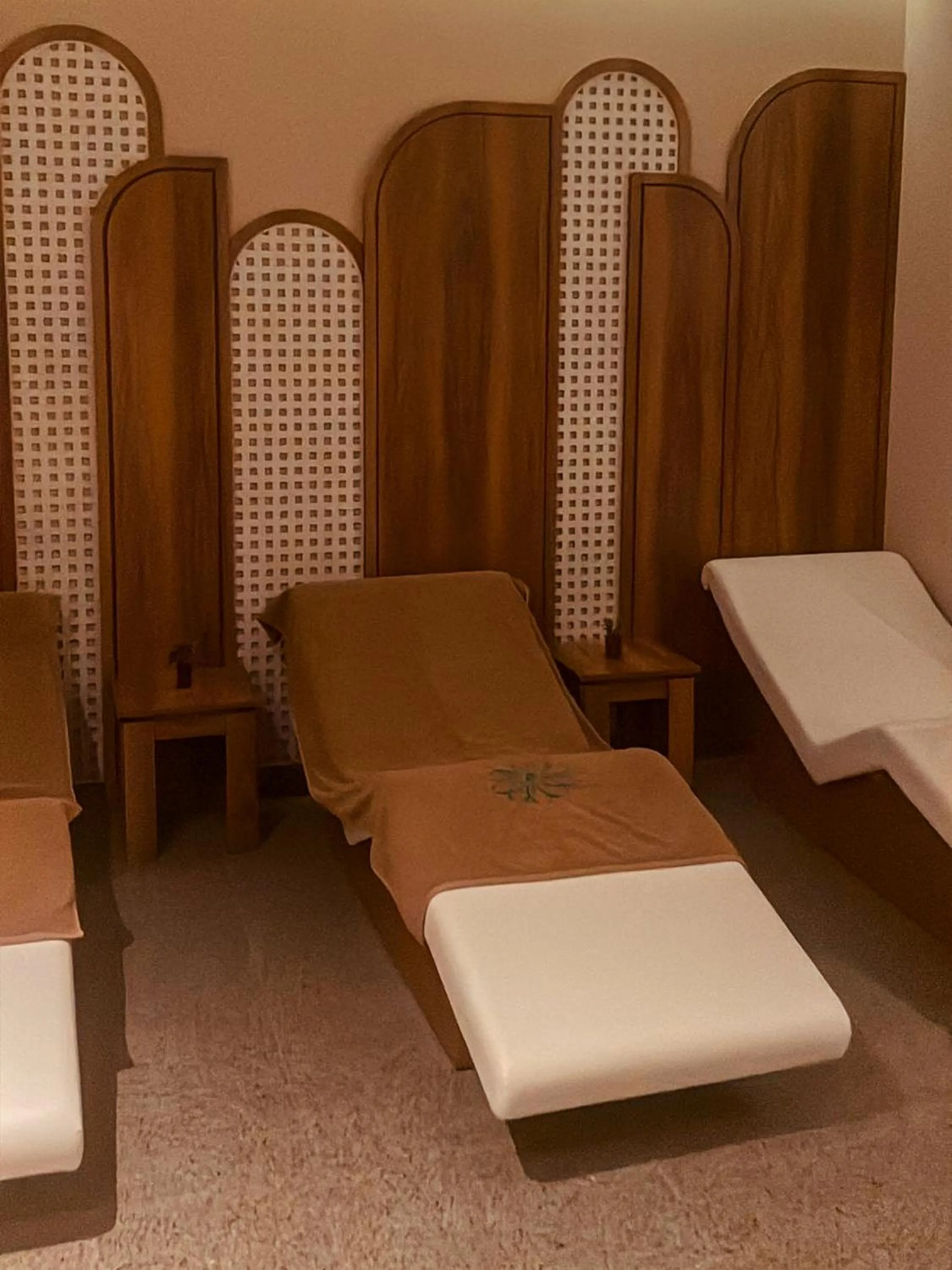 Hot Tub, Bed in Calimera Blend Paradise