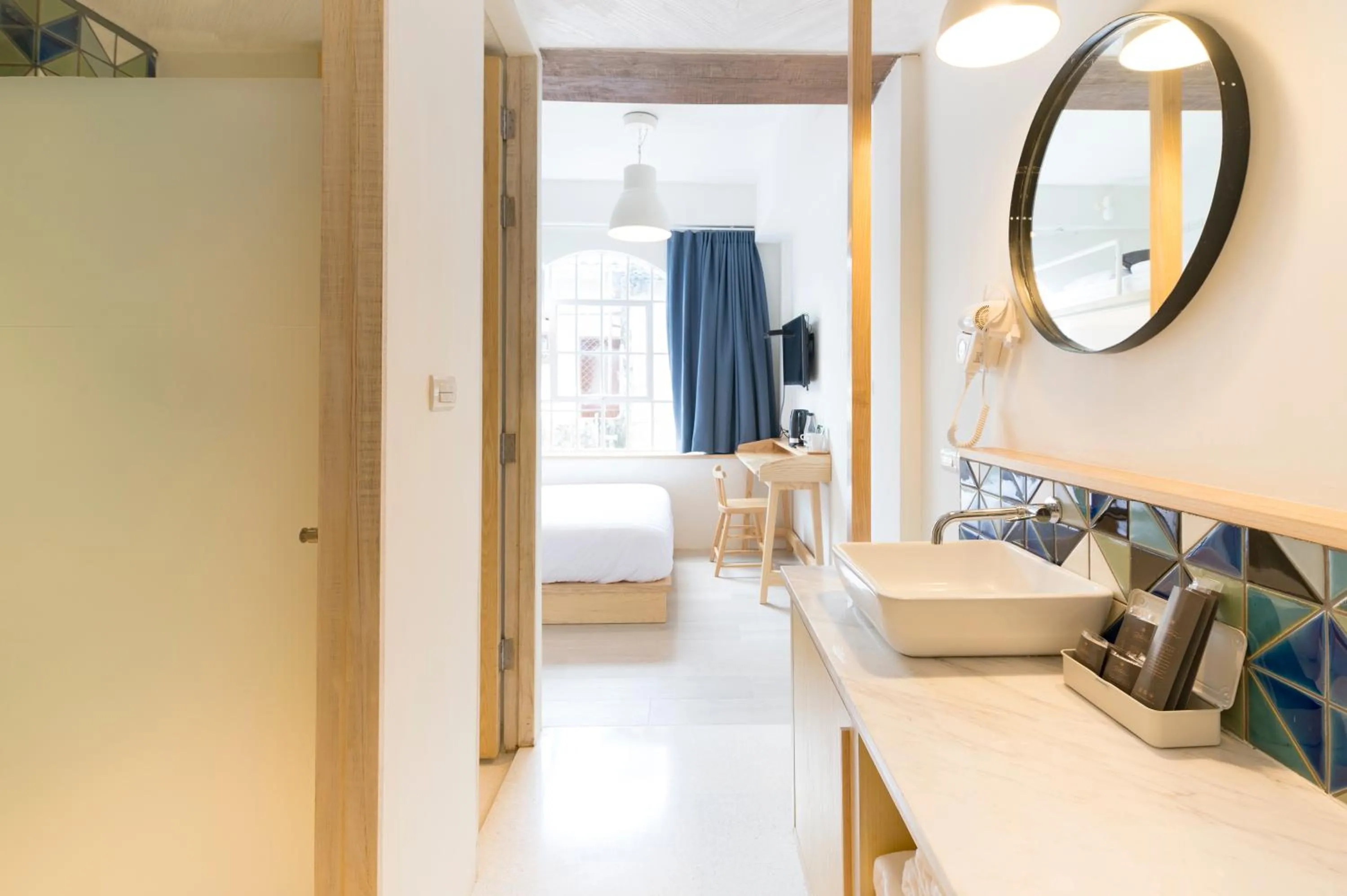 Guests, Bed in The Pattern Boutique Hotel