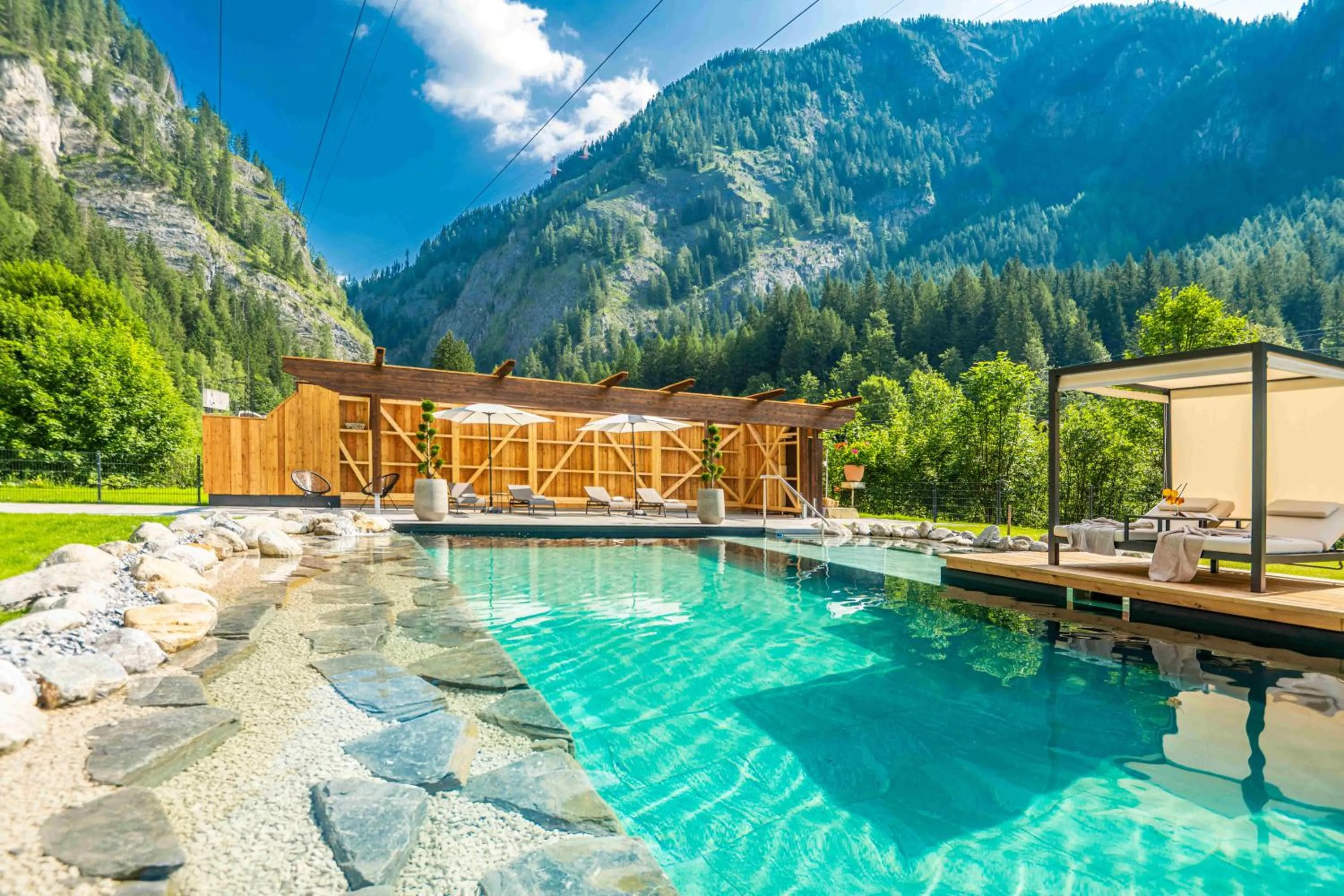 Swimming pool in Hotel-Restaurant Burgblick