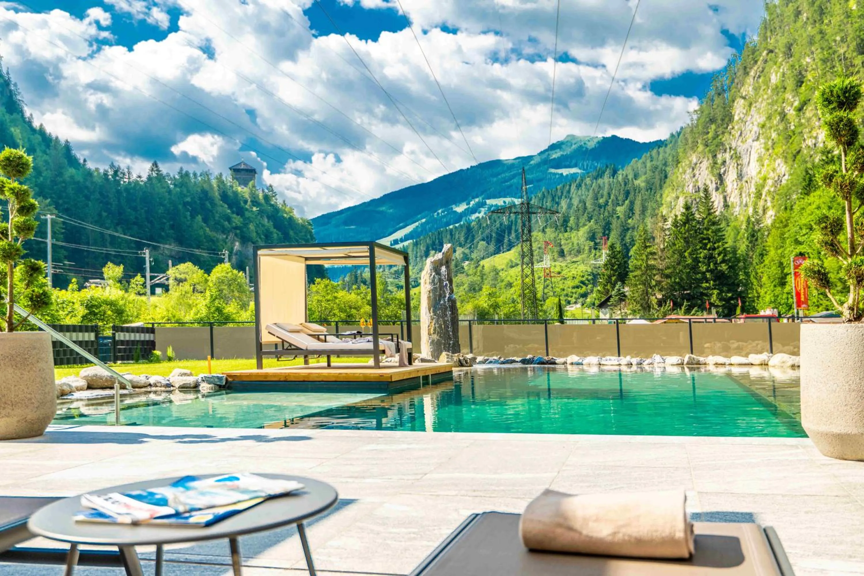 Swimming pool in Hotel-Restaurant Burgblick