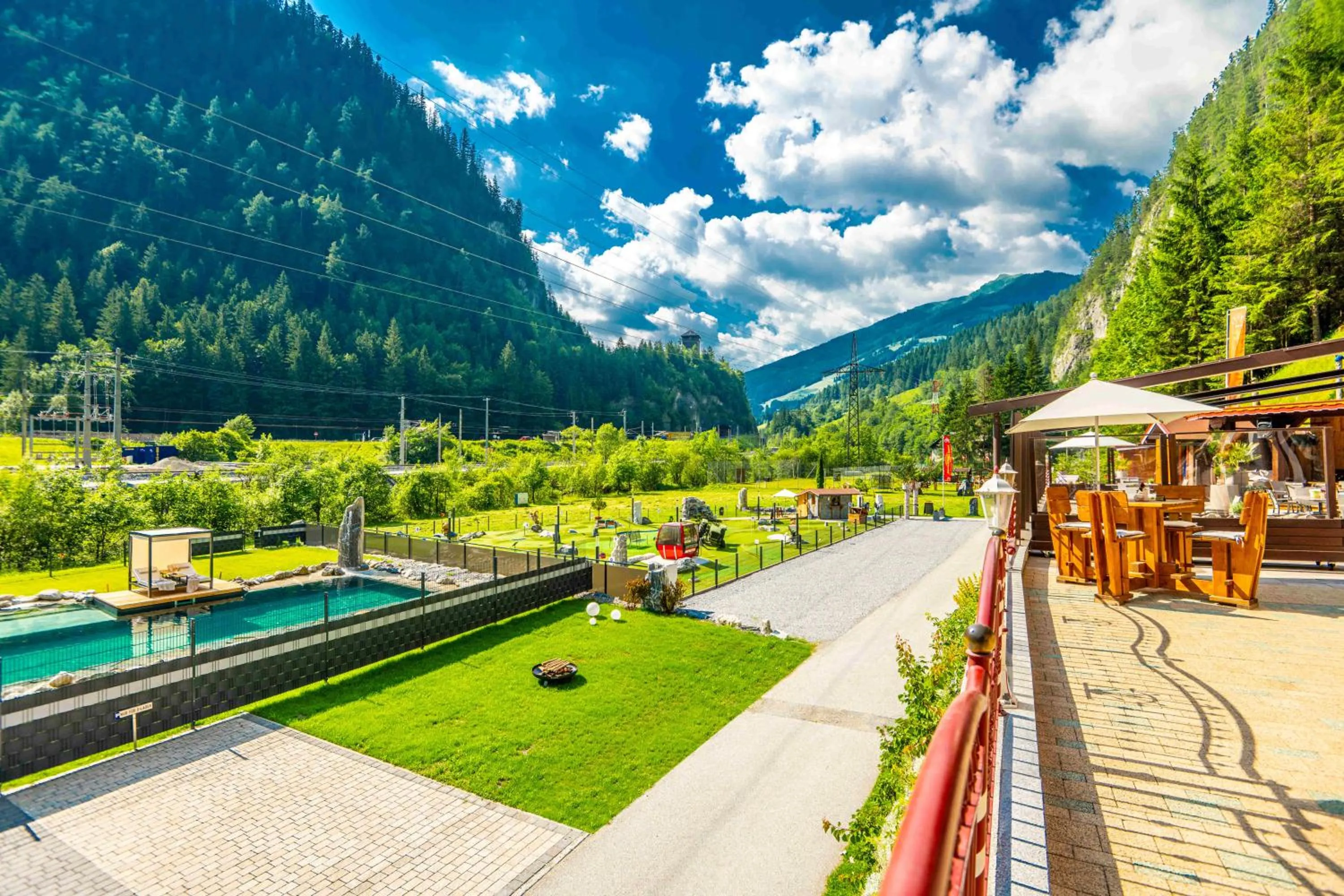Garden in Hotel-Restaurant Burgblick