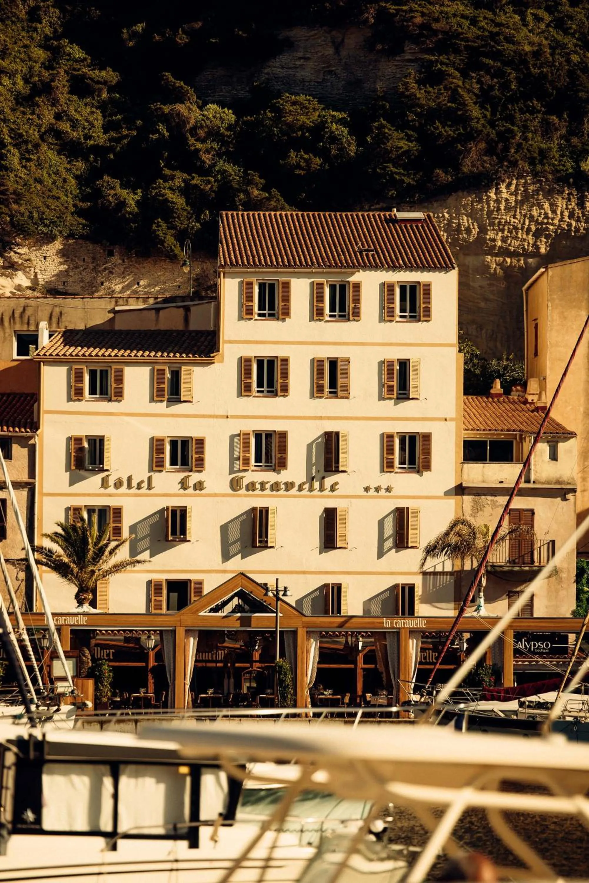 Property building in Hotel la Caravelle
