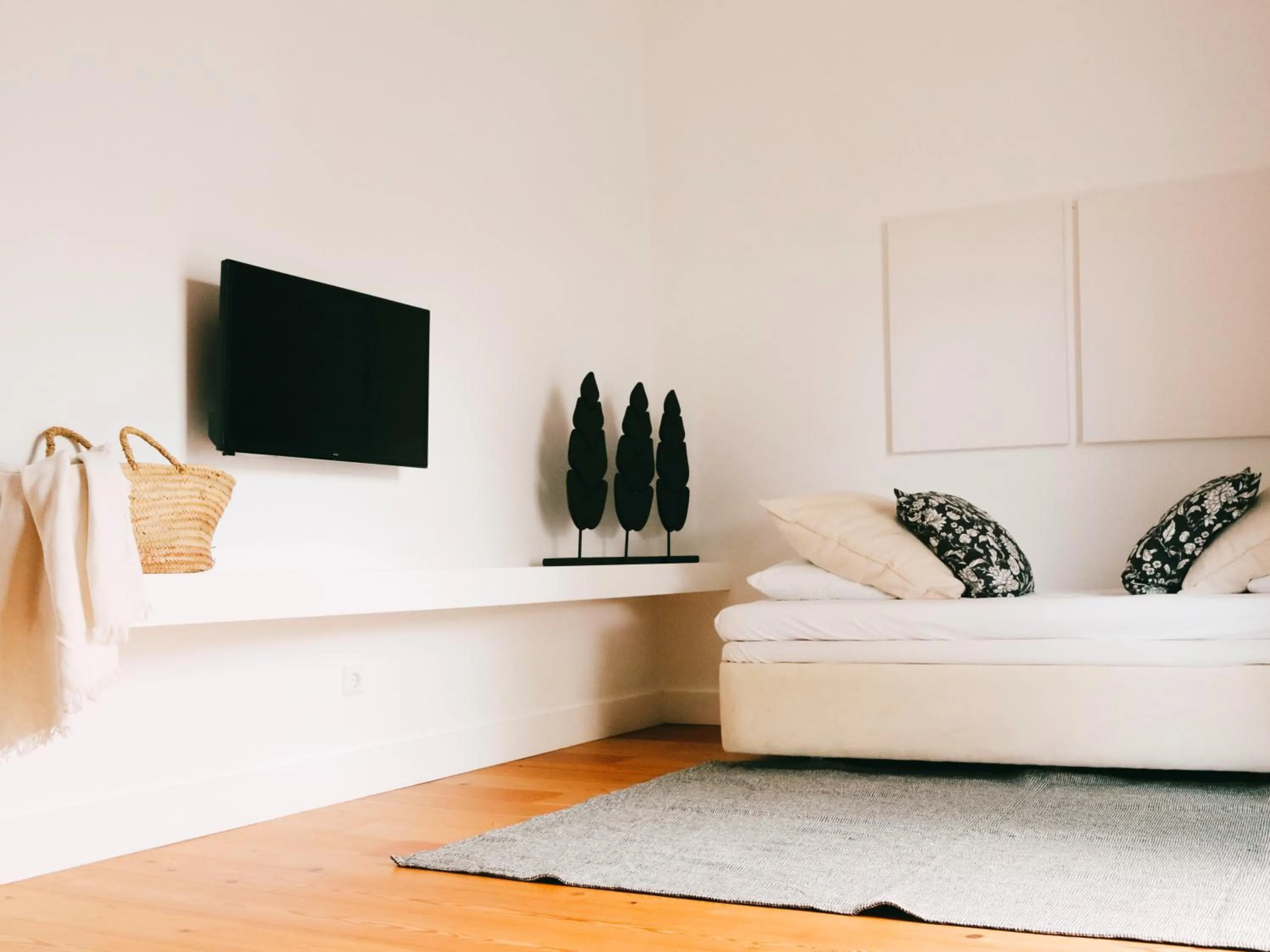 TV and multimedia in CAMBEIROS - Guest House