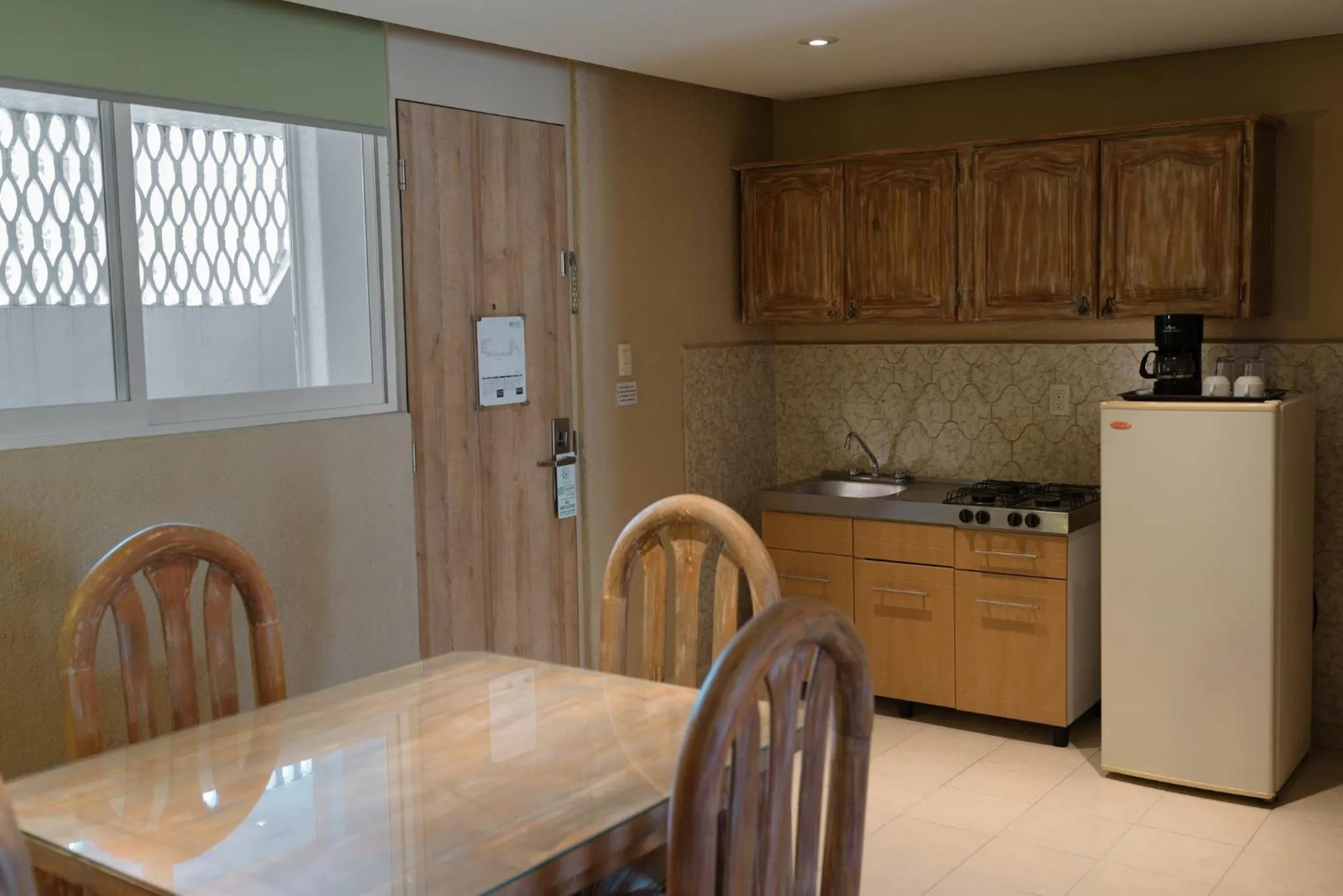 Photo of the whole room in Gamma Cuernavaca Puerta Paraiso