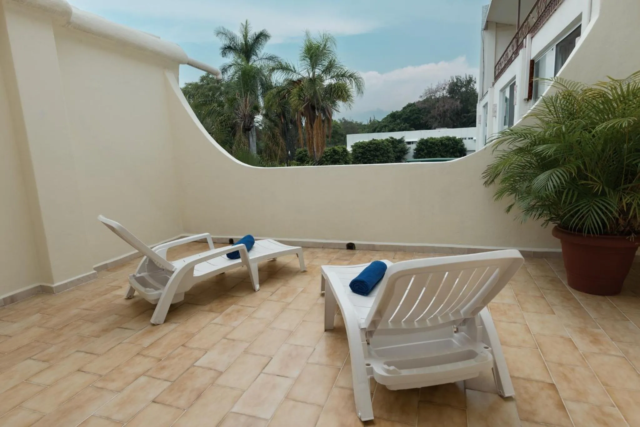 Photo of the whole room in Gamma Cuernavaca Puerta Paraiso