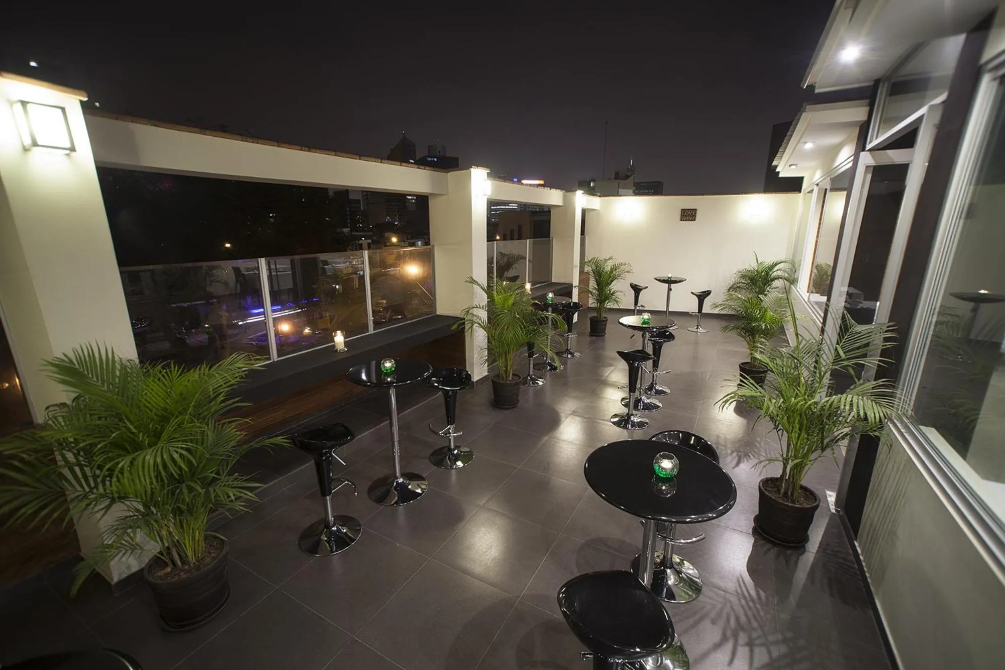 Restaurant/places to eat in El Angolo