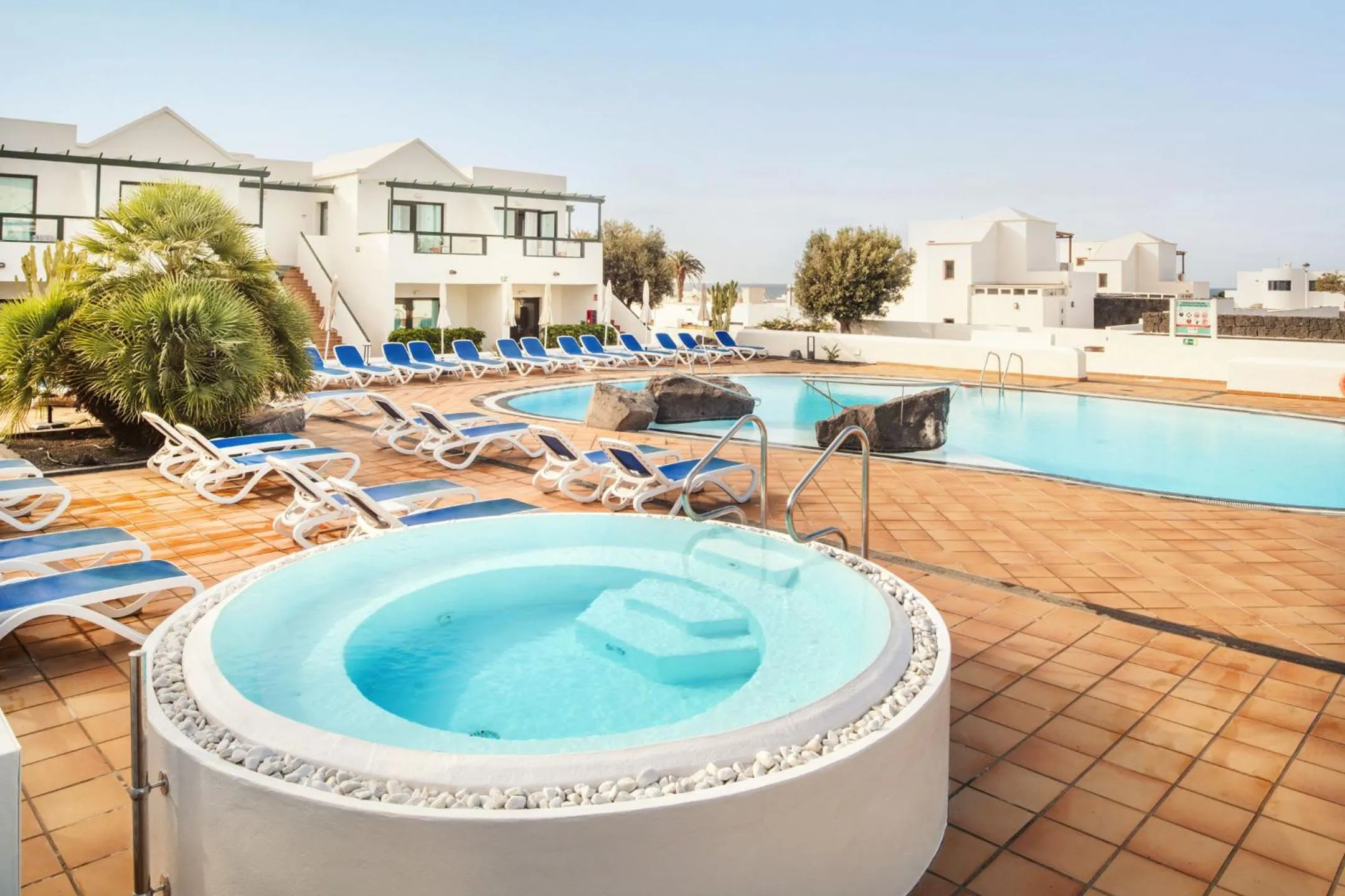 Swimming pool in Hotel Pocillos Playa, solo Adultos