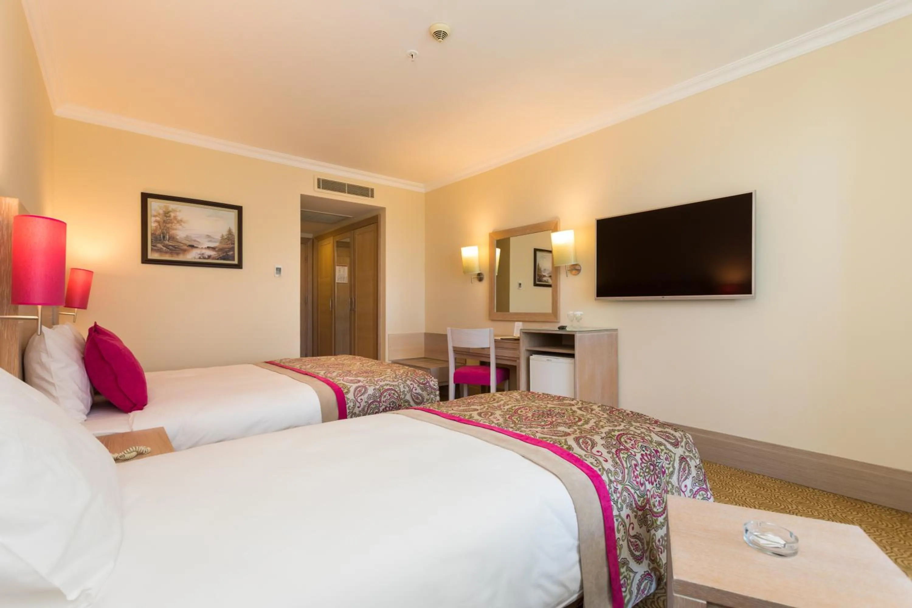 Bed in Orange County Belek