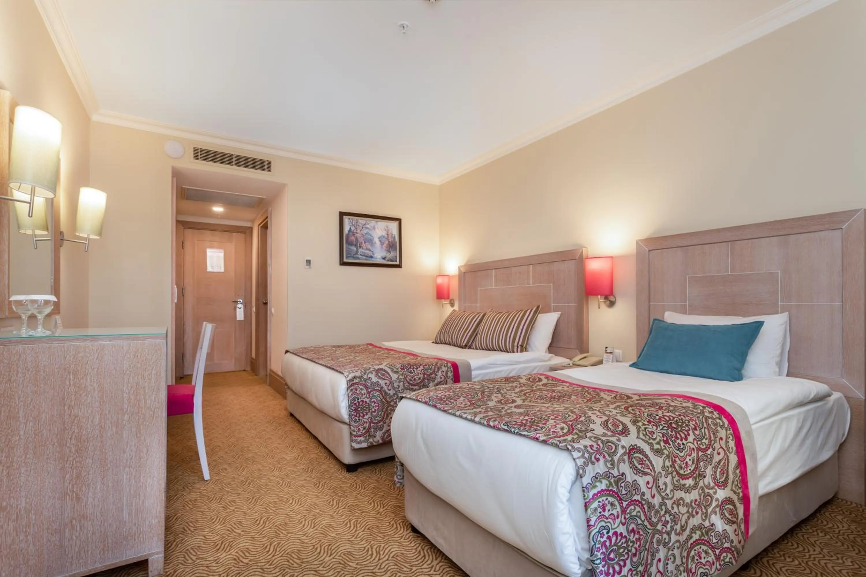 Bed in Orange County Belek