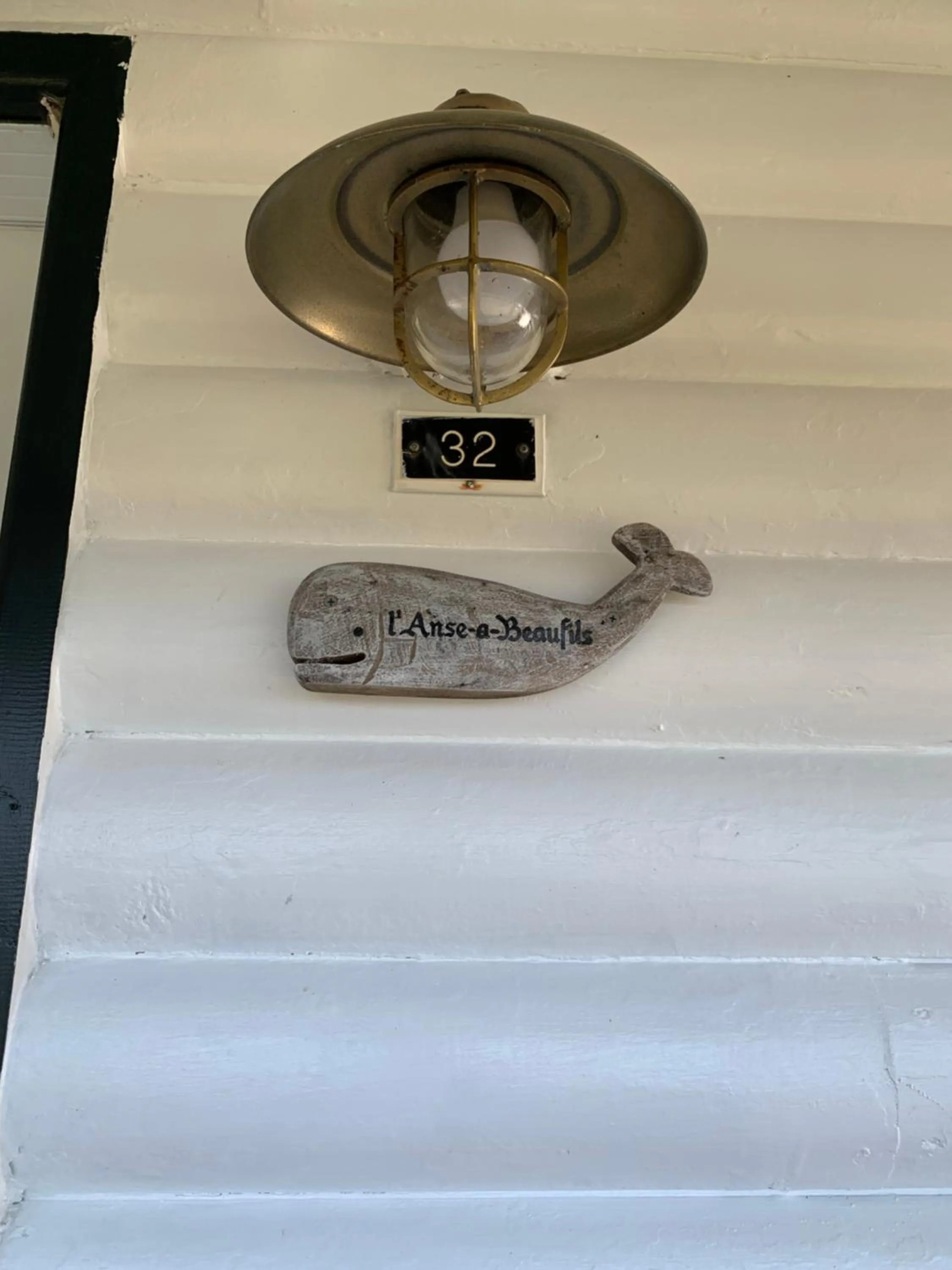 Property logo or sign in Au Pic de l'Aurore Motel-Chalets