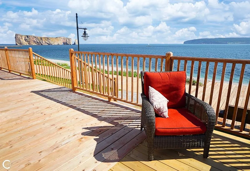 Restaurant/places to eat in Hotel-Motel Fleur de Lys