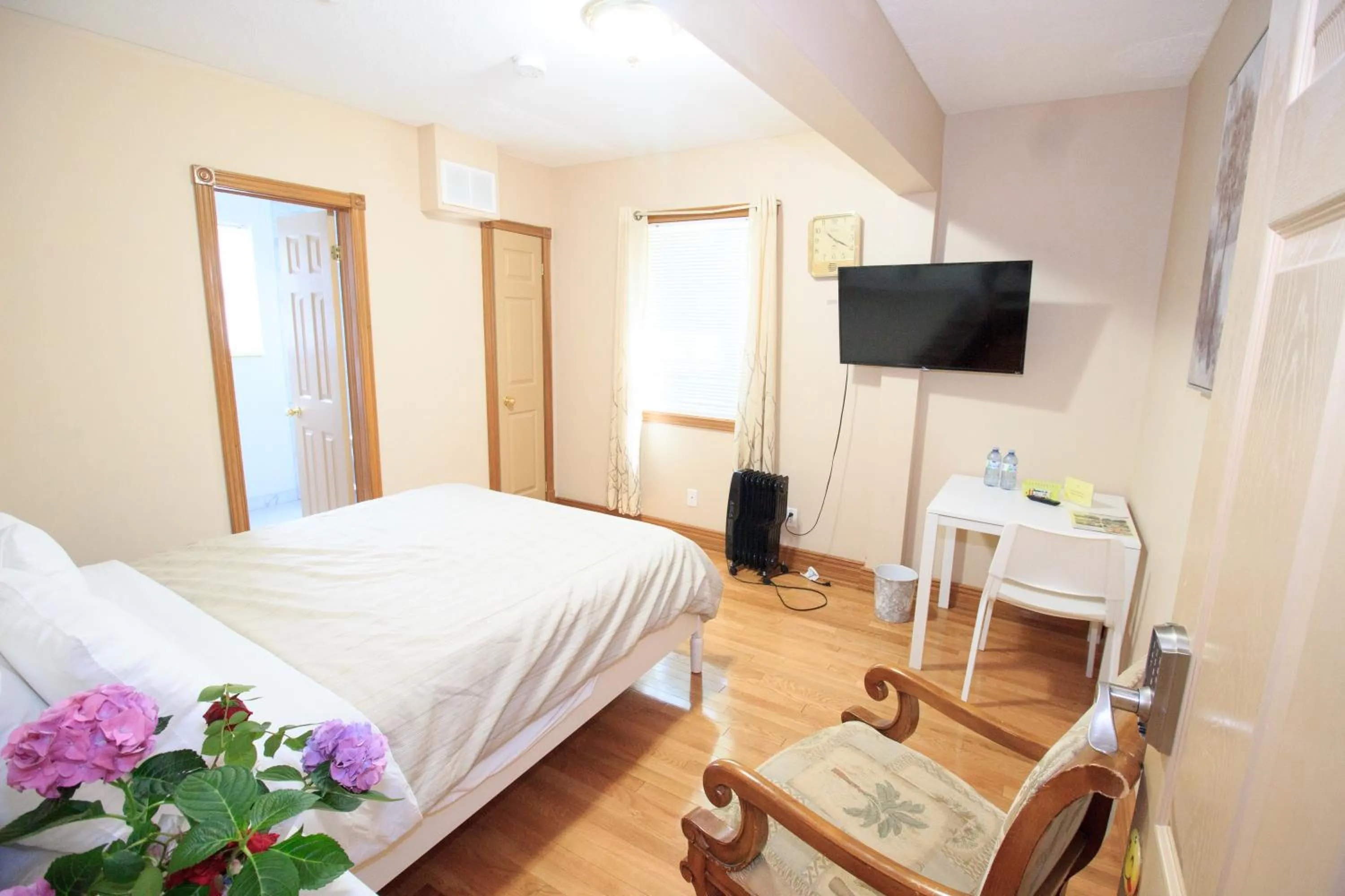 Bed in Anna's Bed & Breakfast