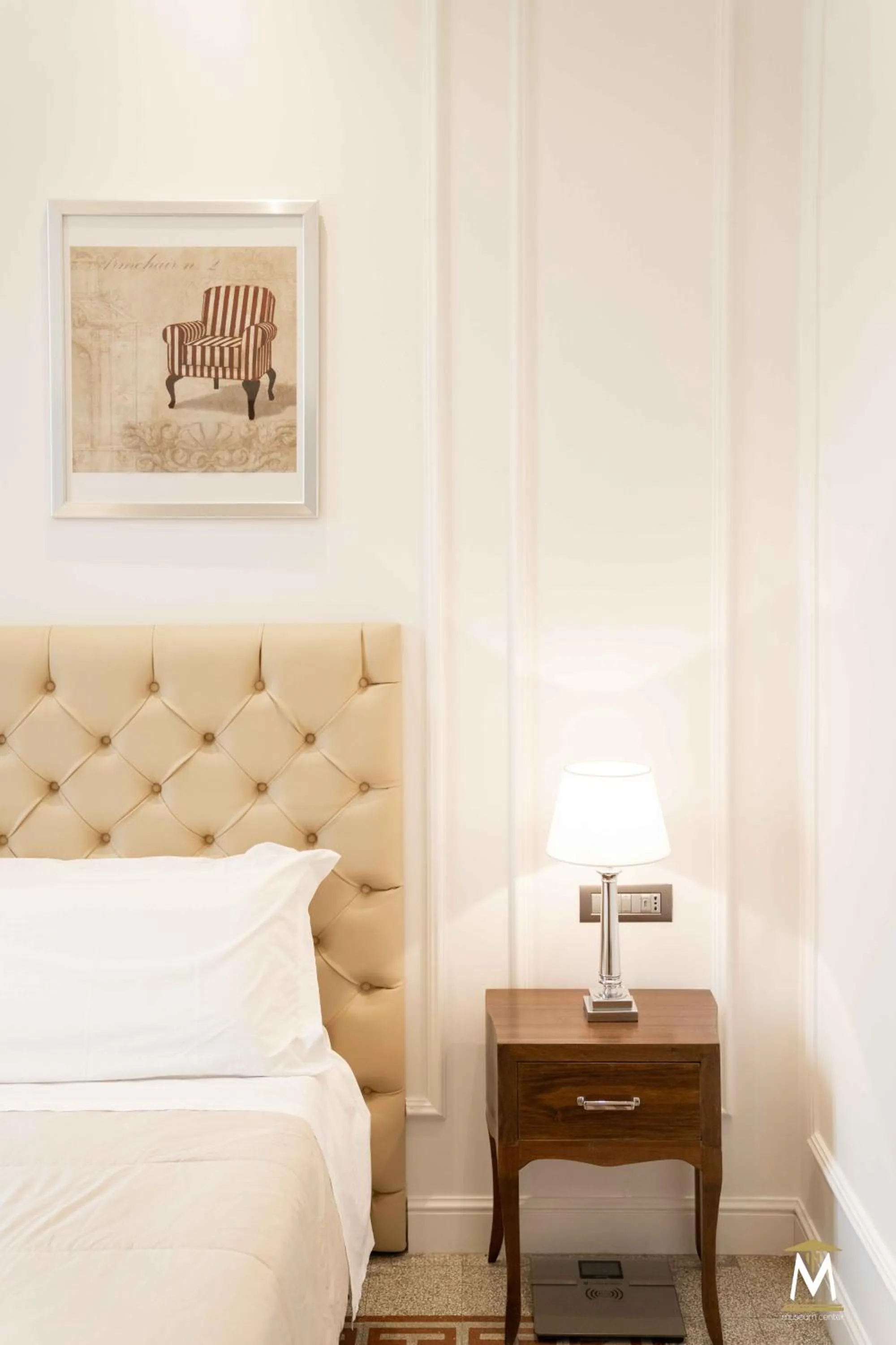 Bed in Museum Center Luxury