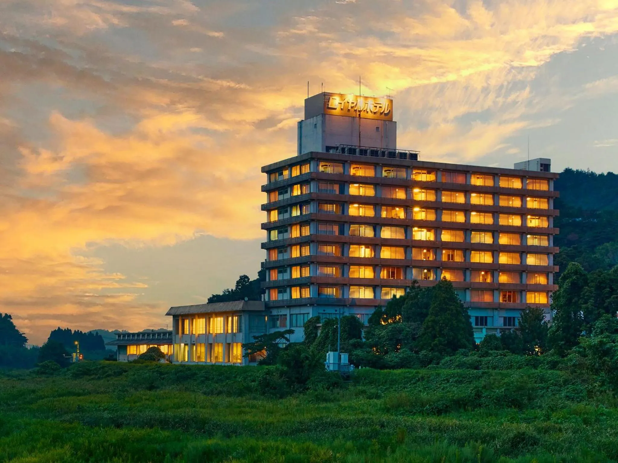 Property building in Misasa Royal Hotel