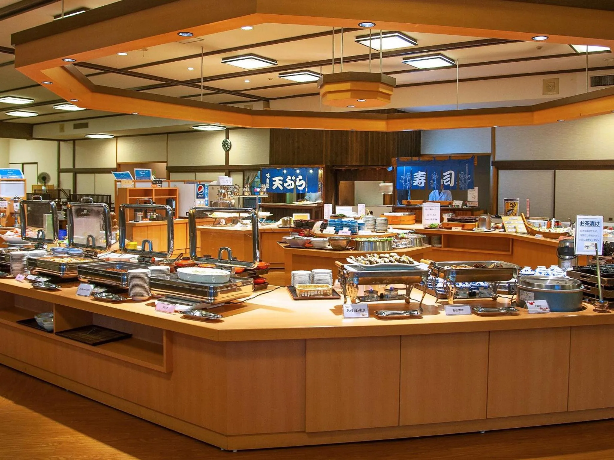 Restaurant/places to eat in Misasa Royal Hotel