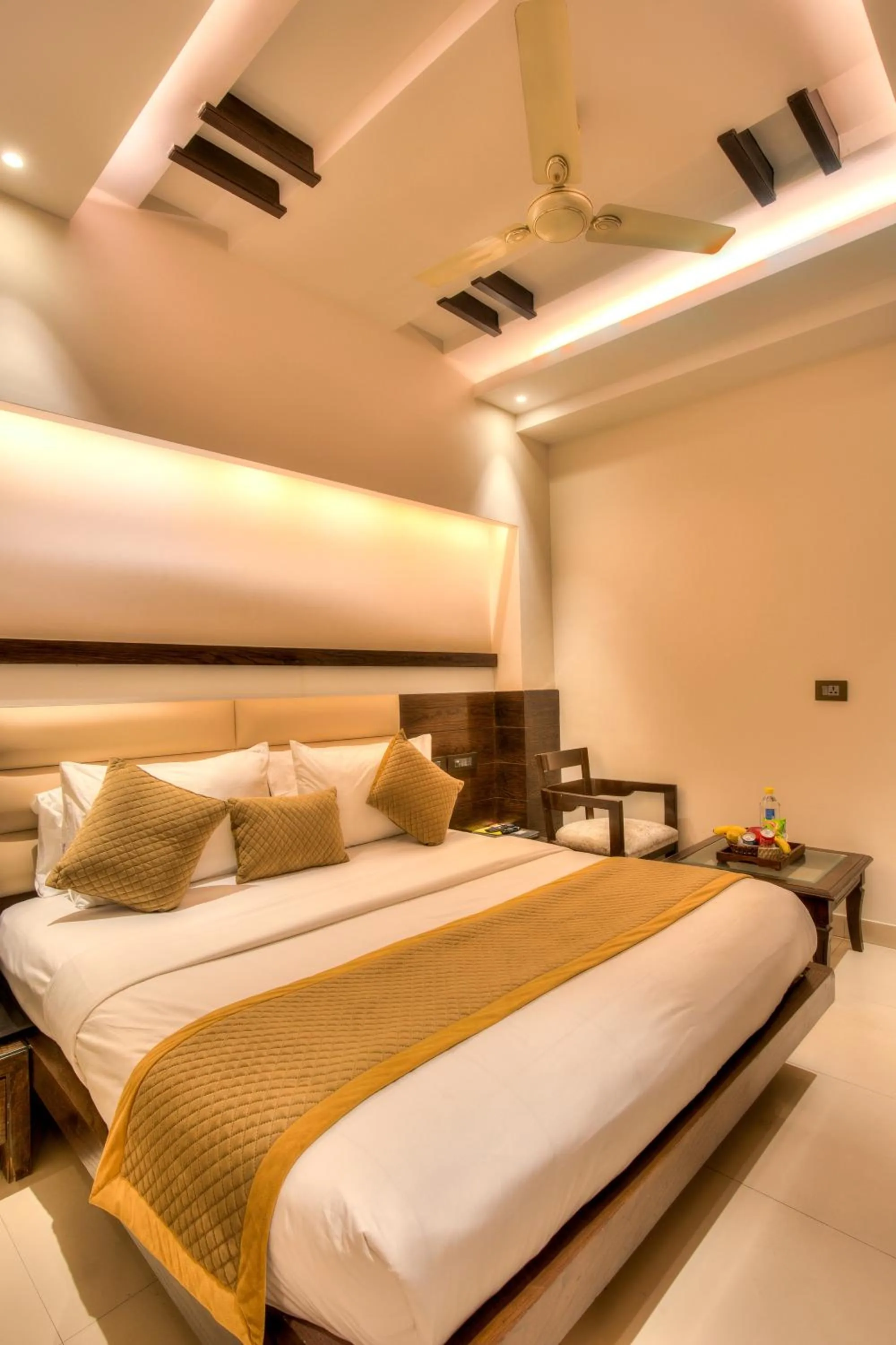 Photo of the whole room in THE SINGH EMPIRE,New Delhi City Centre