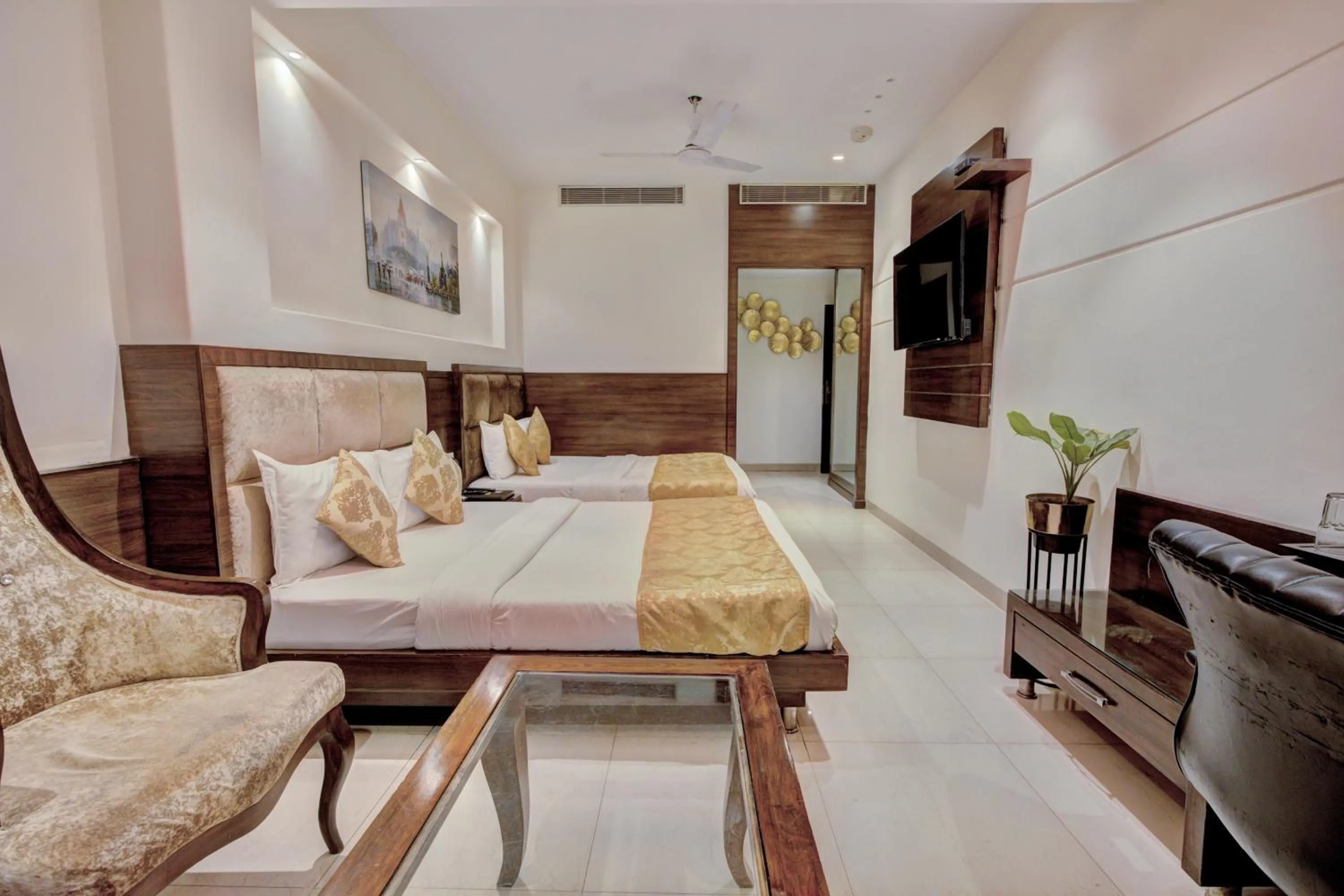 Living room in THE SINGH EMPIRE,New Delhi City Centre