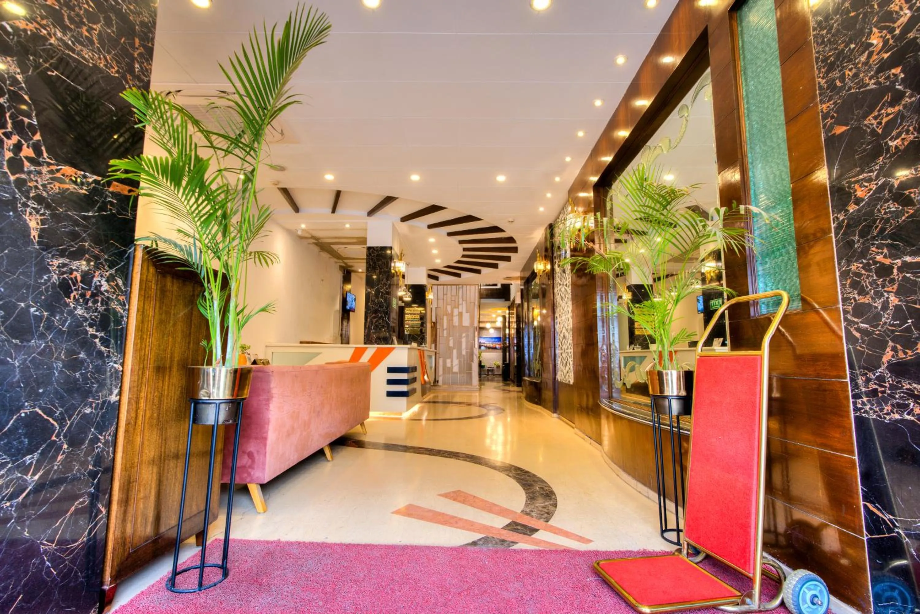 Seating area in THE SINGH EMPIRE,New Delhi City Centre