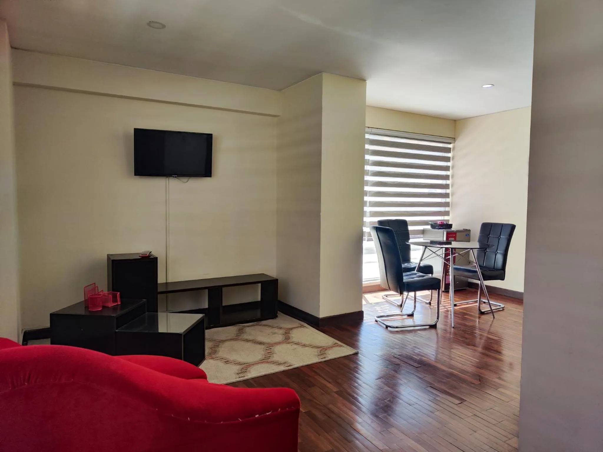 Luxstone Executive & Suites