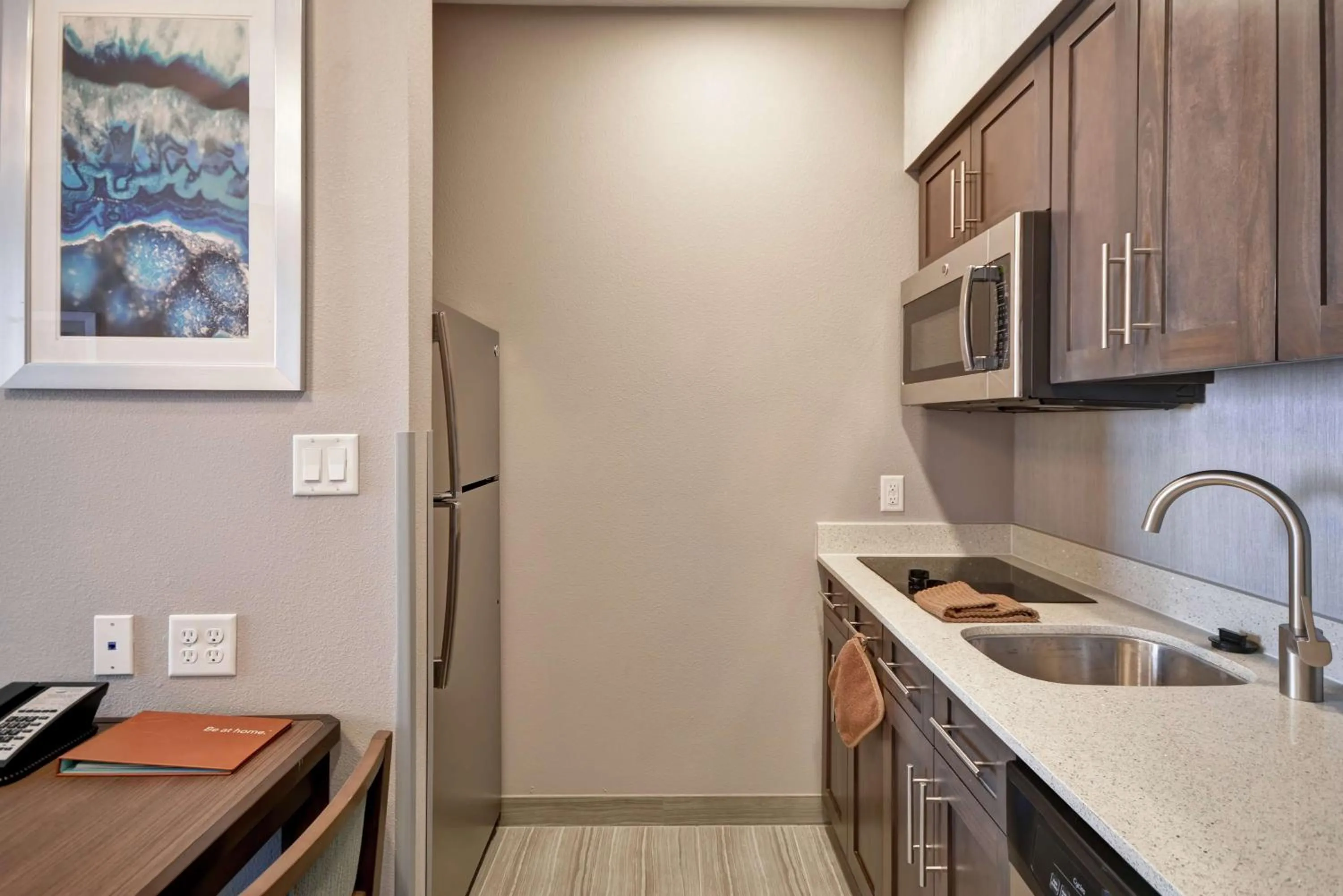 Kitchen or kitchenette in Homewood Suites by Hilton Conroe