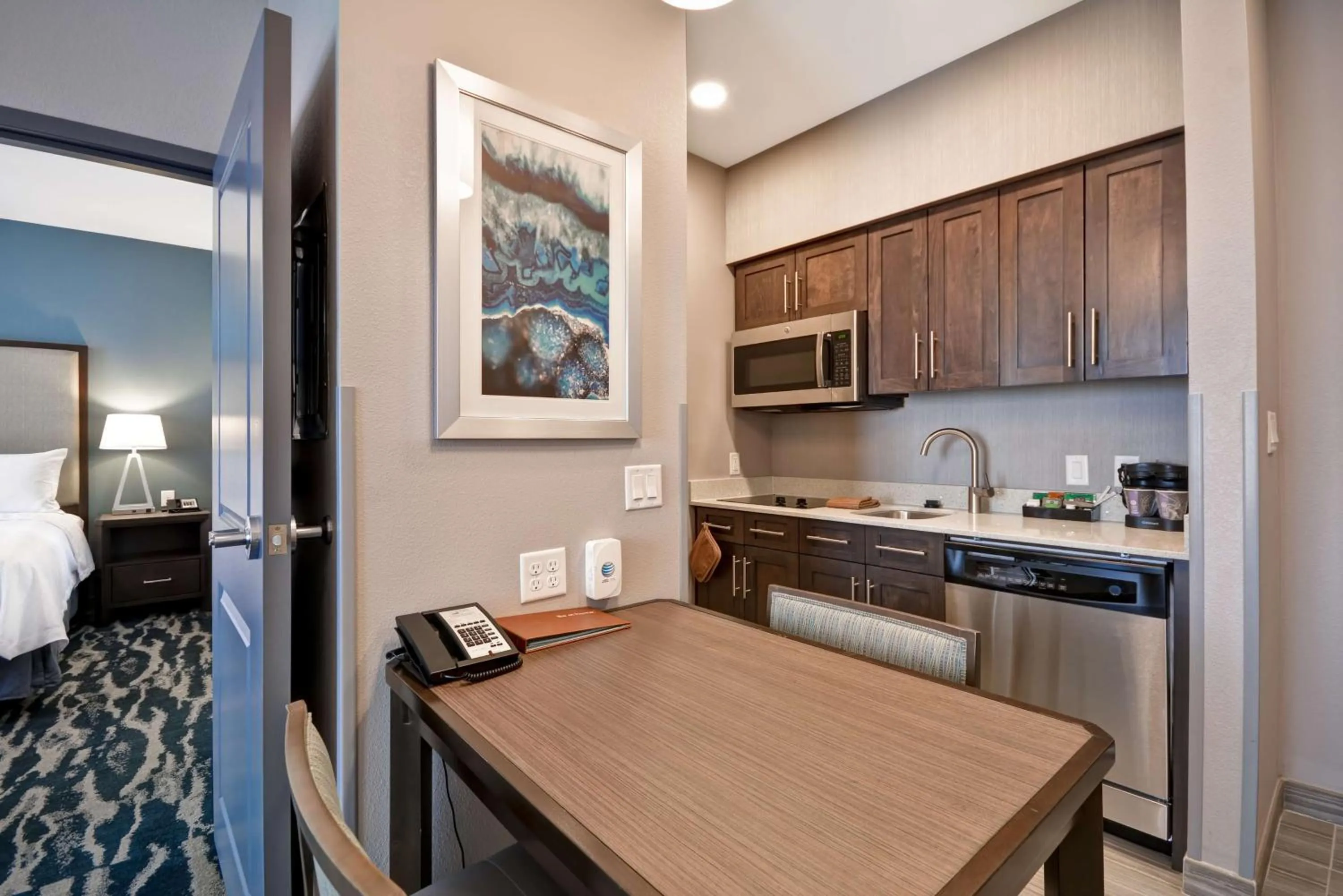 Kitchen or kitchenette in Homewood Suites by Hilton Conroe