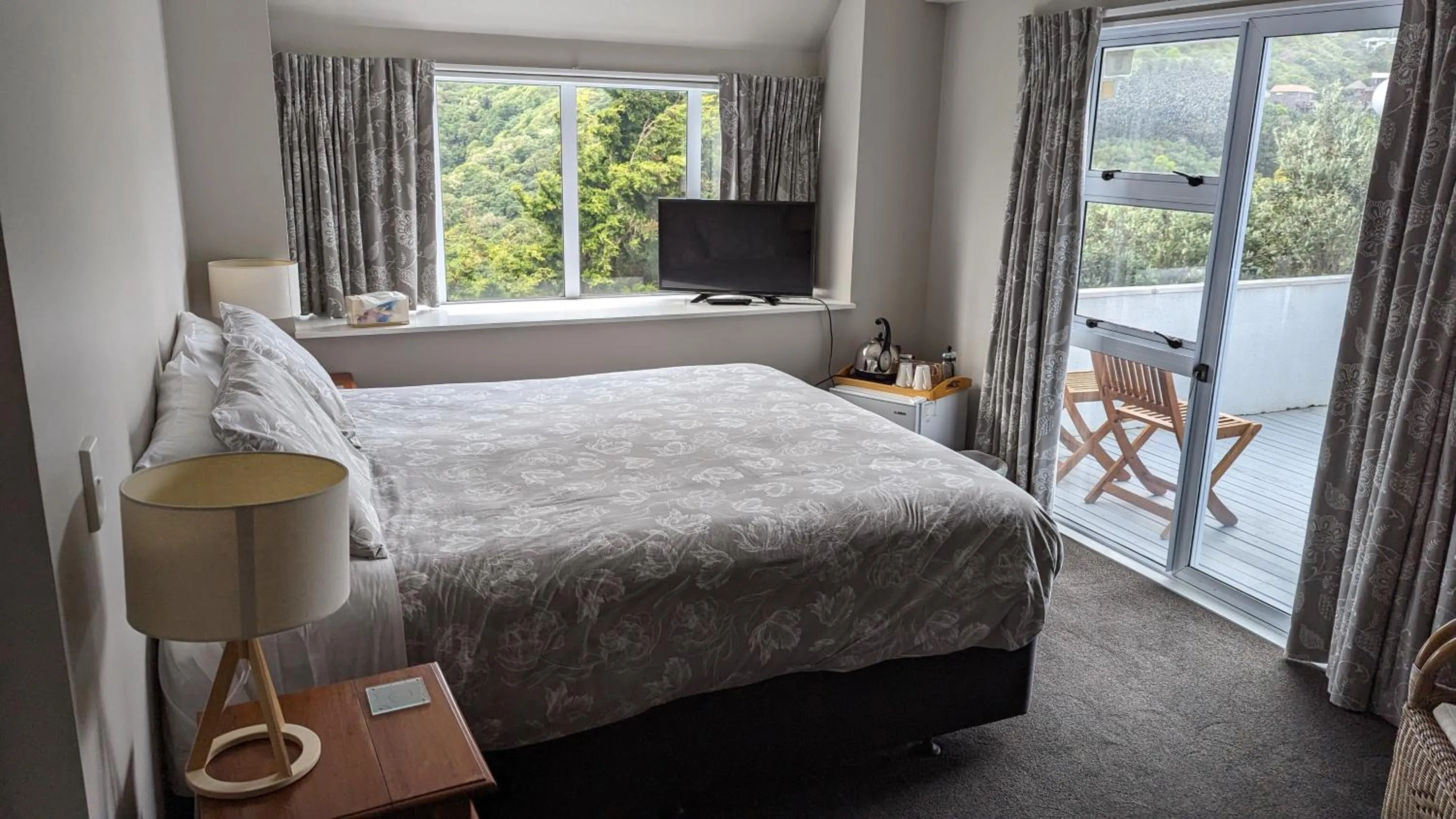 Bedroom, Bed in Harbour Lodge Wellington