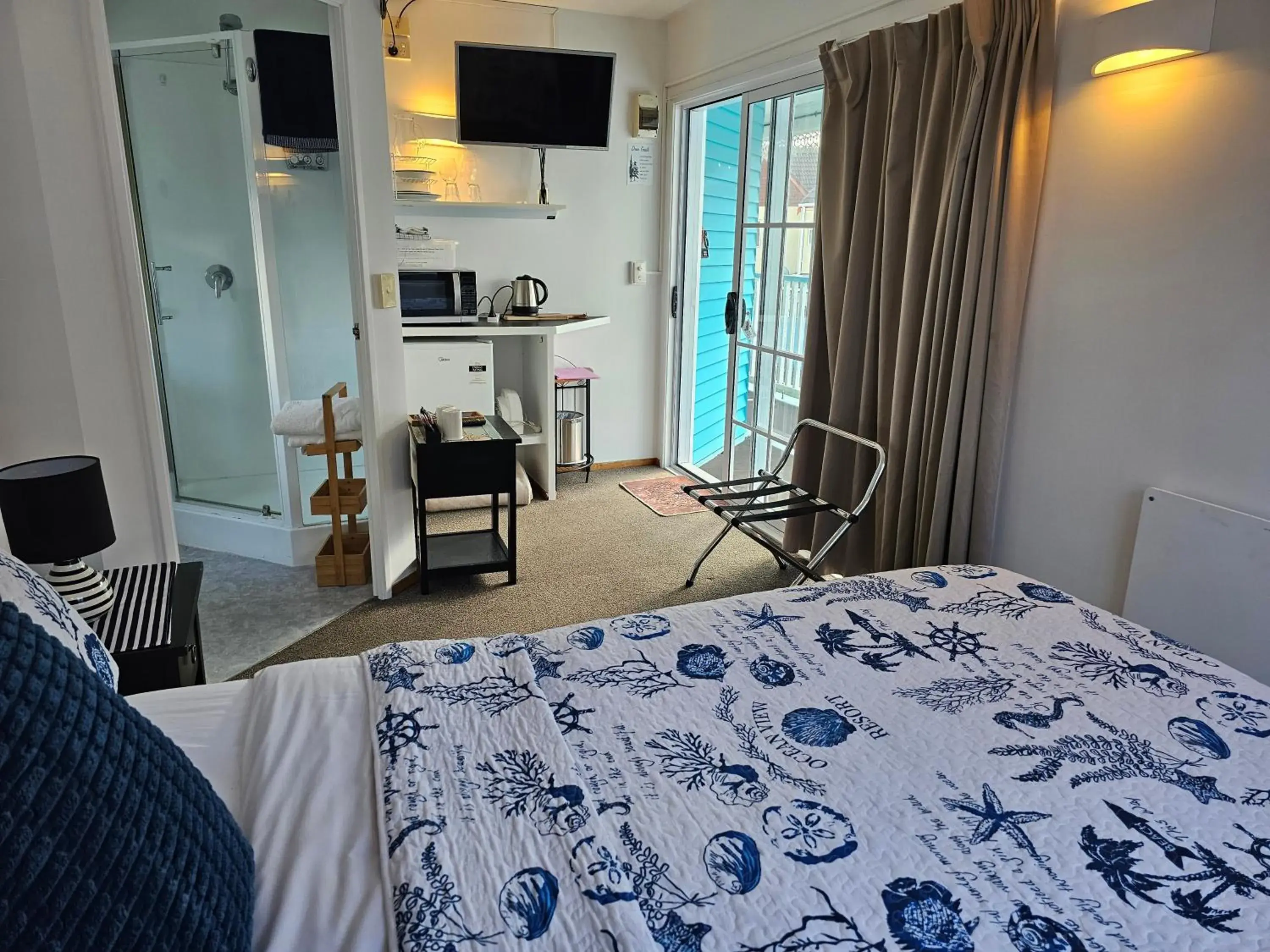 Studio with Free Netflix in Albert Number 6 Studio with Free Netflix in Albert Number 6