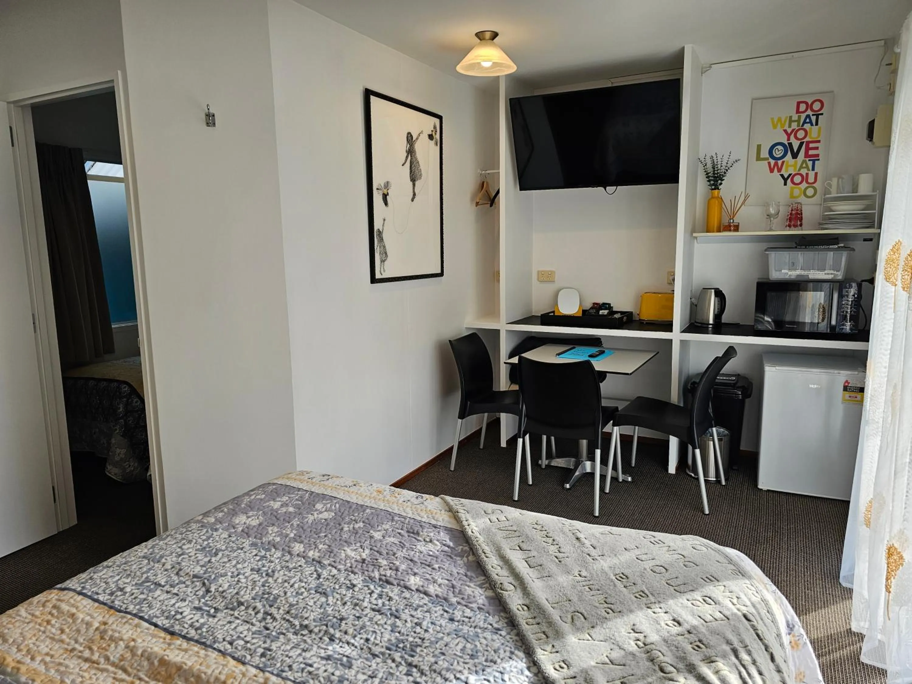 Bed in Albert Number 6