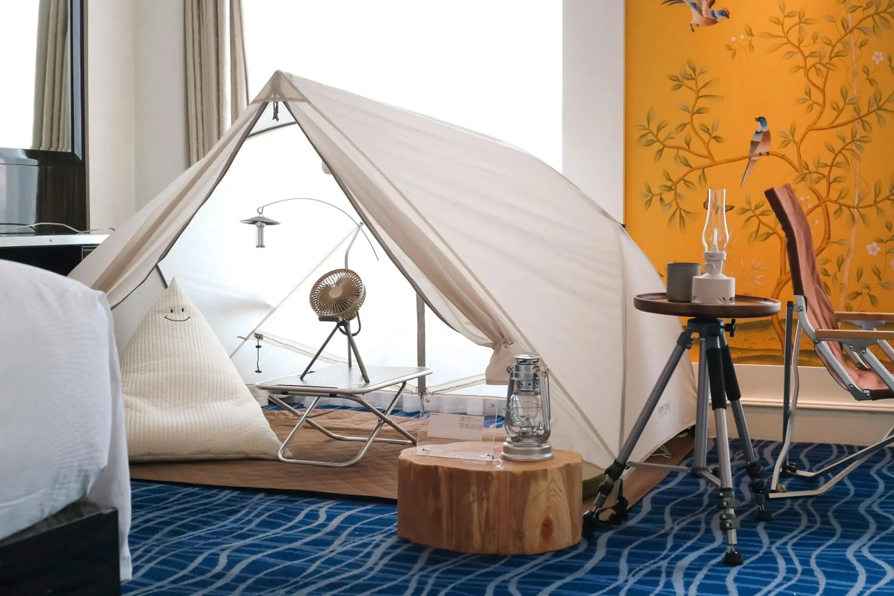 Premier Camping King Room with Executive Lounge Access in JW Marriott Hotel Hangzhou Premier Camping King Room with Executive Lounge Access in JW Marriott Hotel Hangzhou