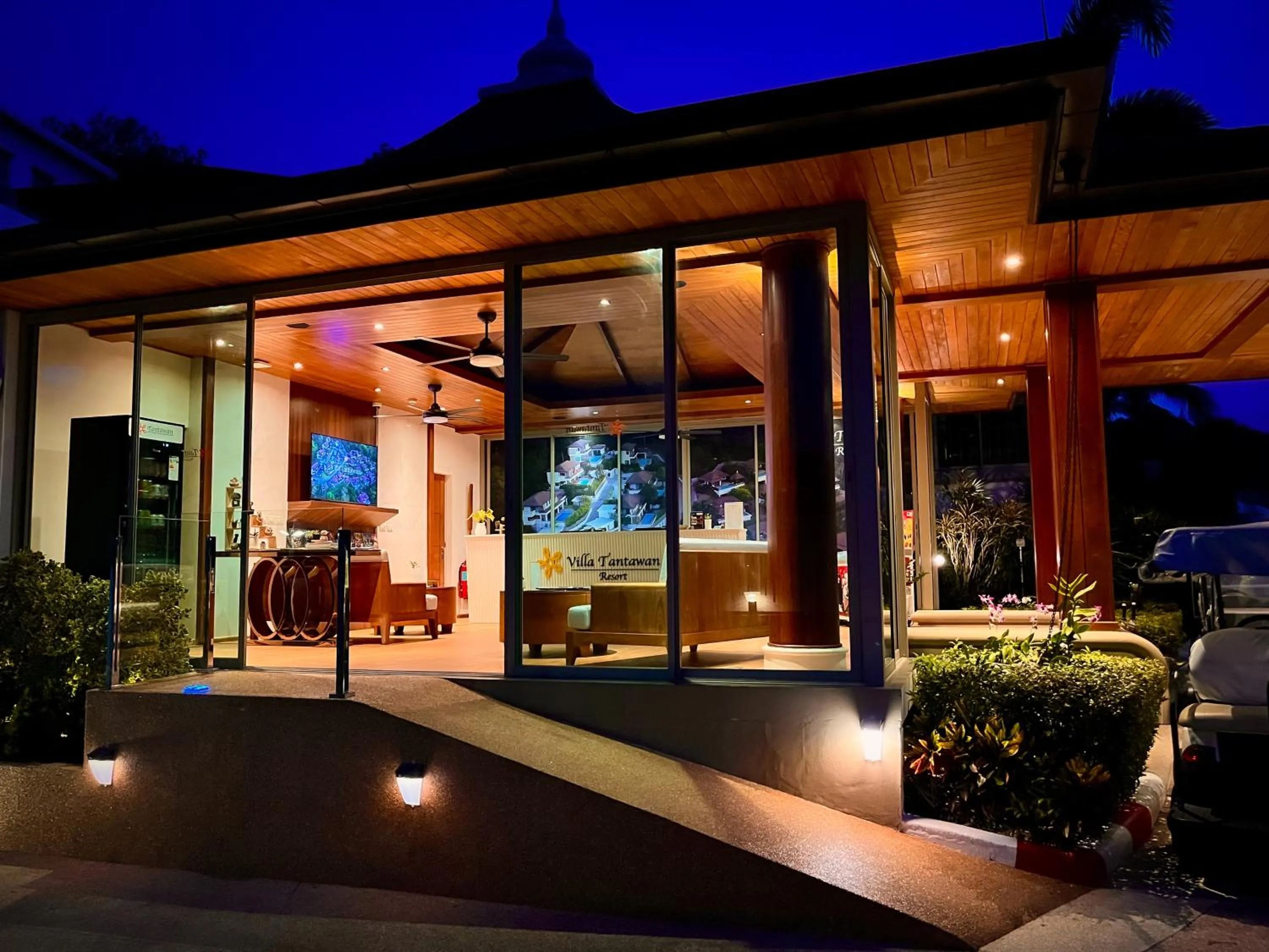 Lobby or reception in Villa Tantawan Resort - Private Pool Villas