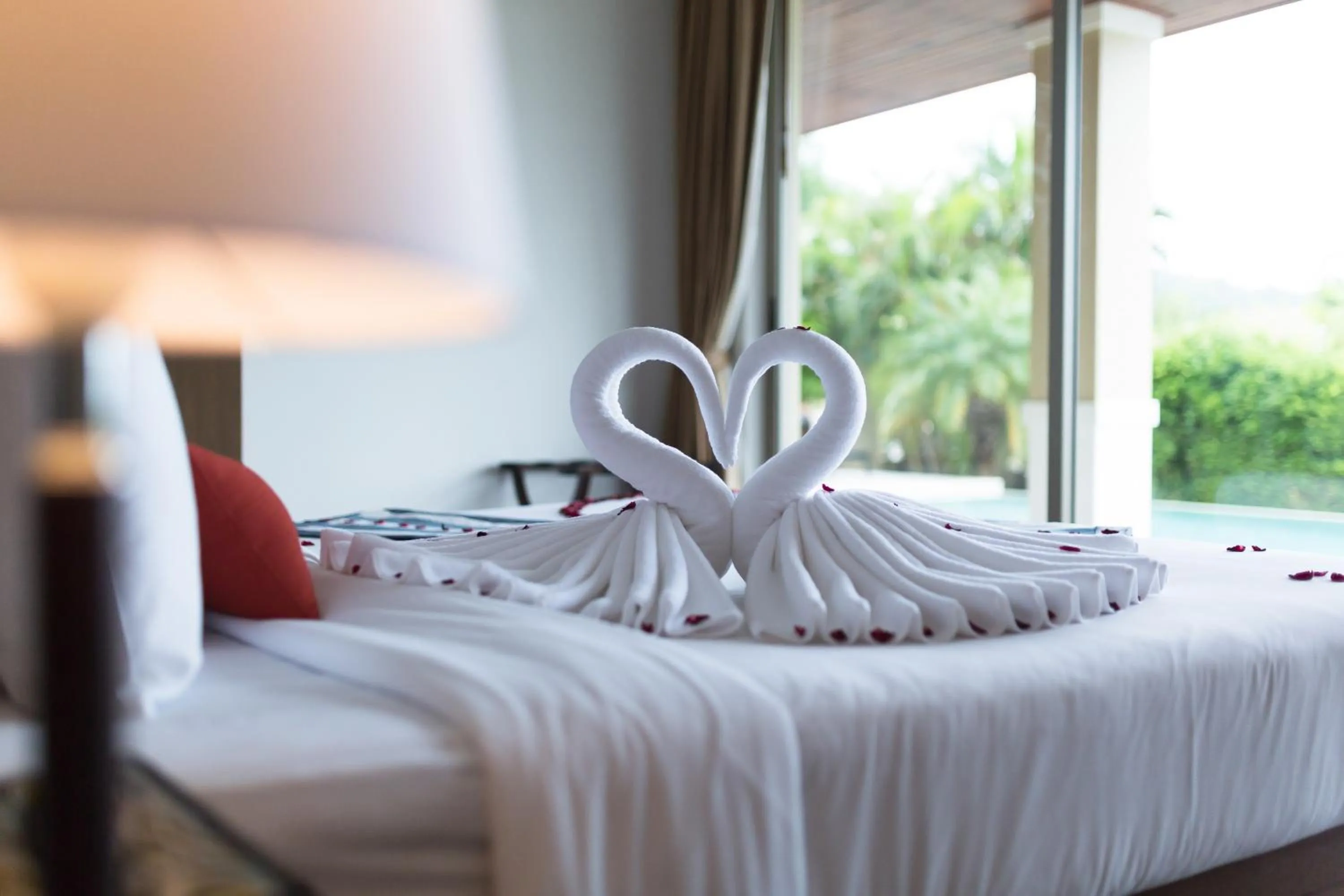 Bedroom, Bed in Villa Tantawan Resort - Private Pool Villas