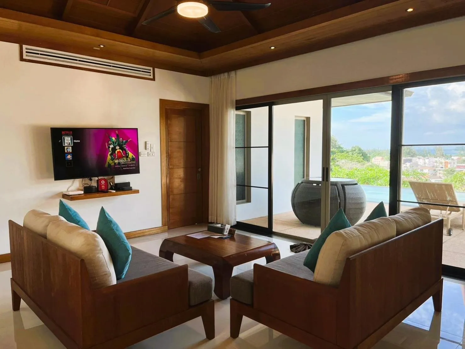 Living room in Villa Tantawan Resort - Private Pool Villas