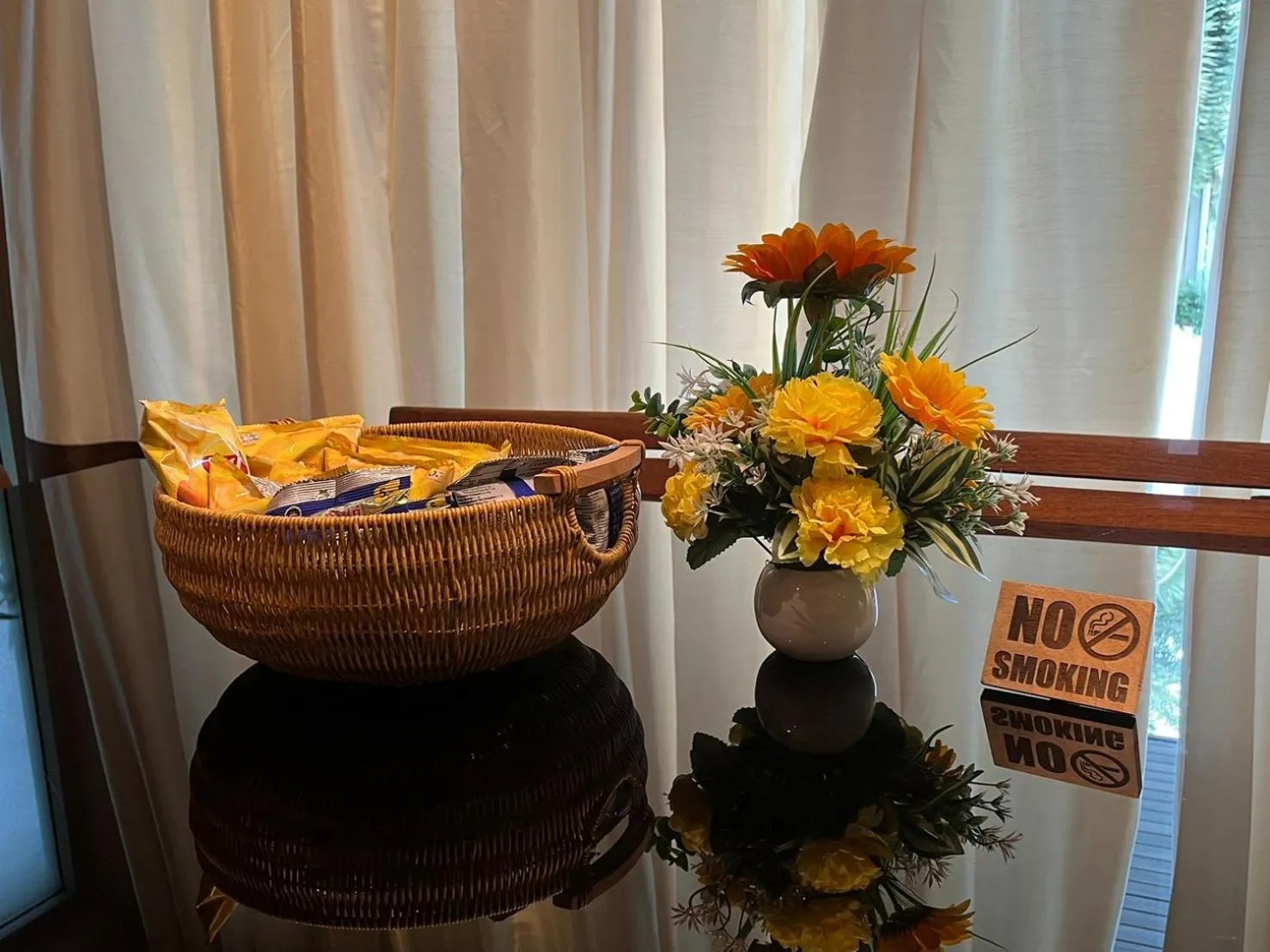 Food and drinks in Villa Tantawan Resort - Private Pool Villas