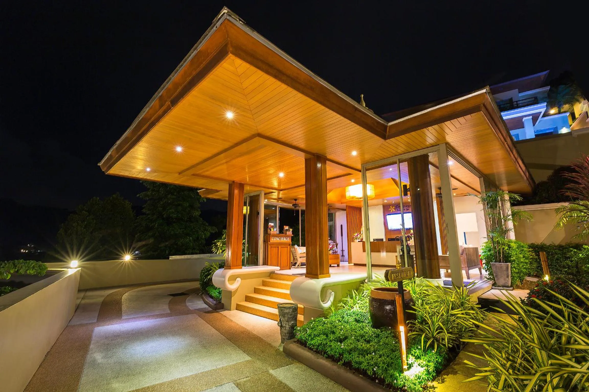 Garden in Villa Tantawan Resort - Private Pool Villas