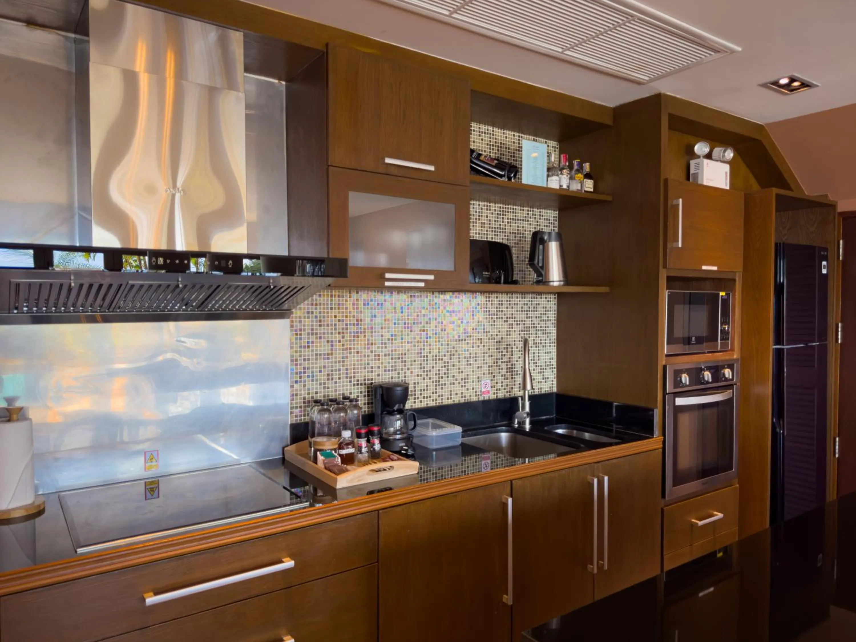 Coffee/tea facilities in Villa Tantawan Resort - Private Pool Villas