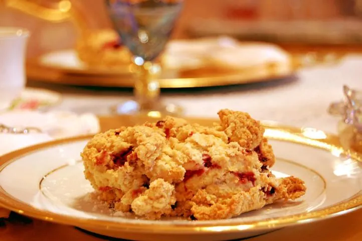 Breakfast in Alexander Mansion Bed & Breakfast