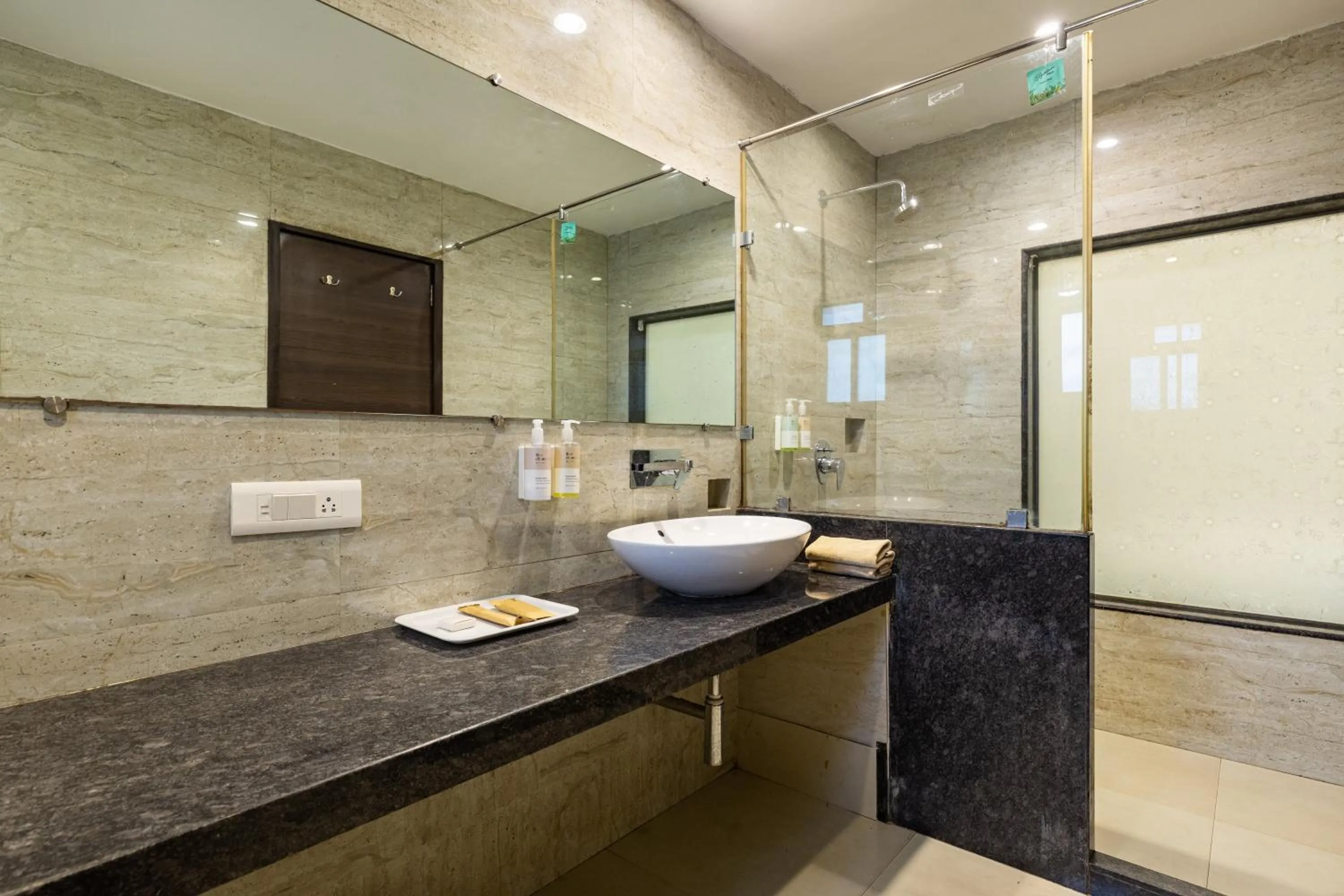 Bathroom in CALUX Joia Do Mar Resort - Calangute