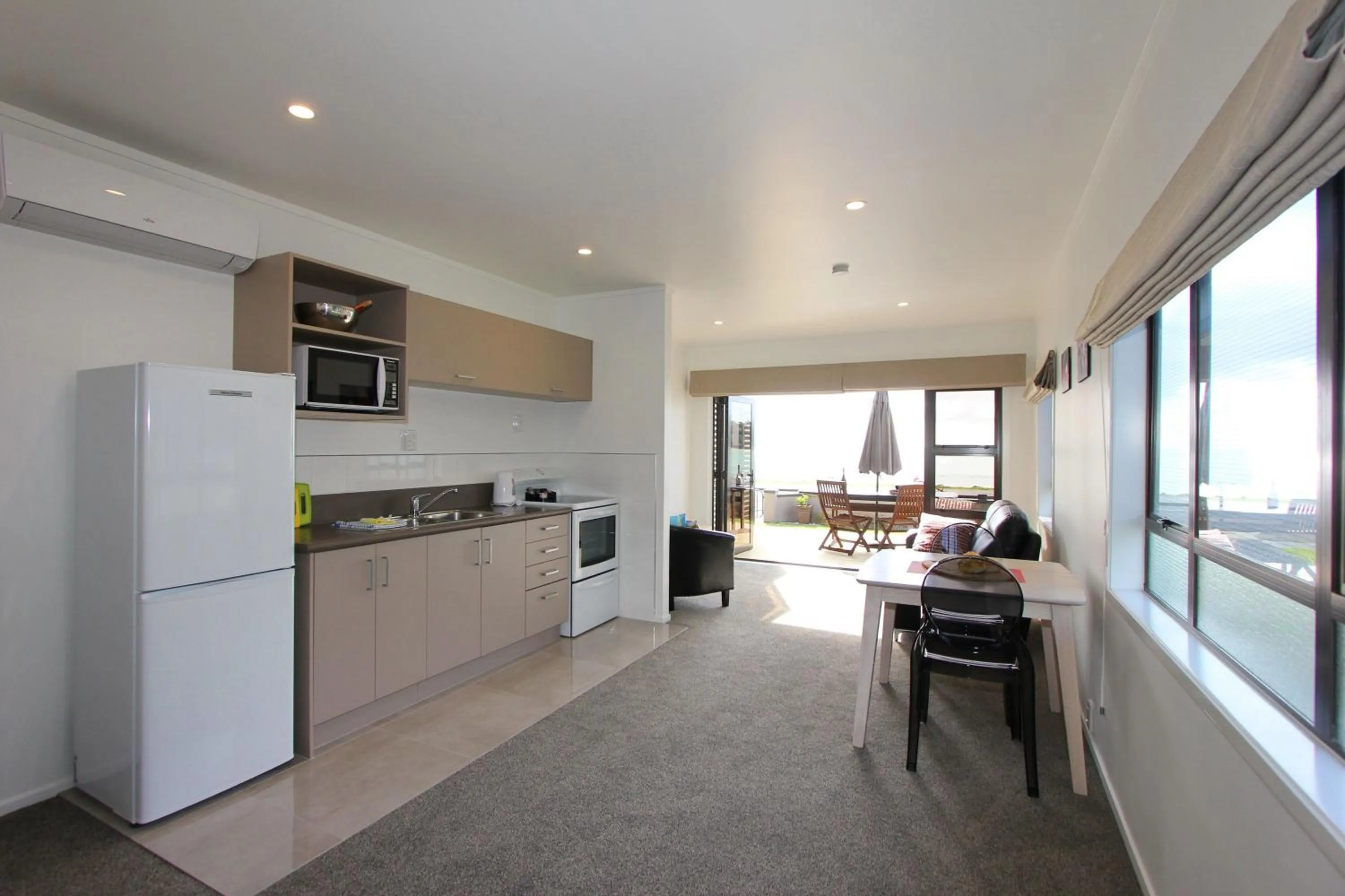 Kitchen or kitchenette in Blue Marlin Apartments