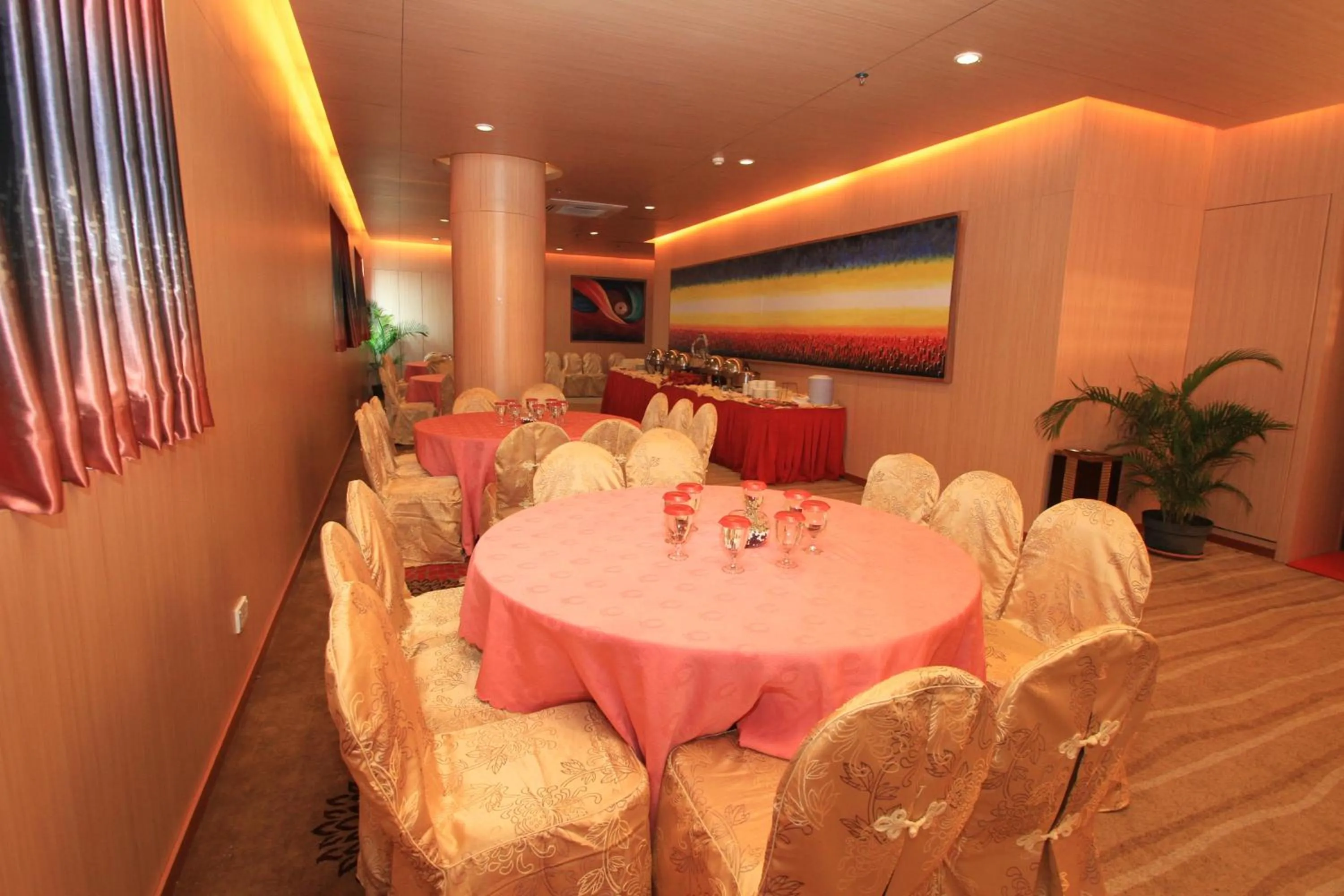 Banquet/Function facilities in Crown Vista Hotel