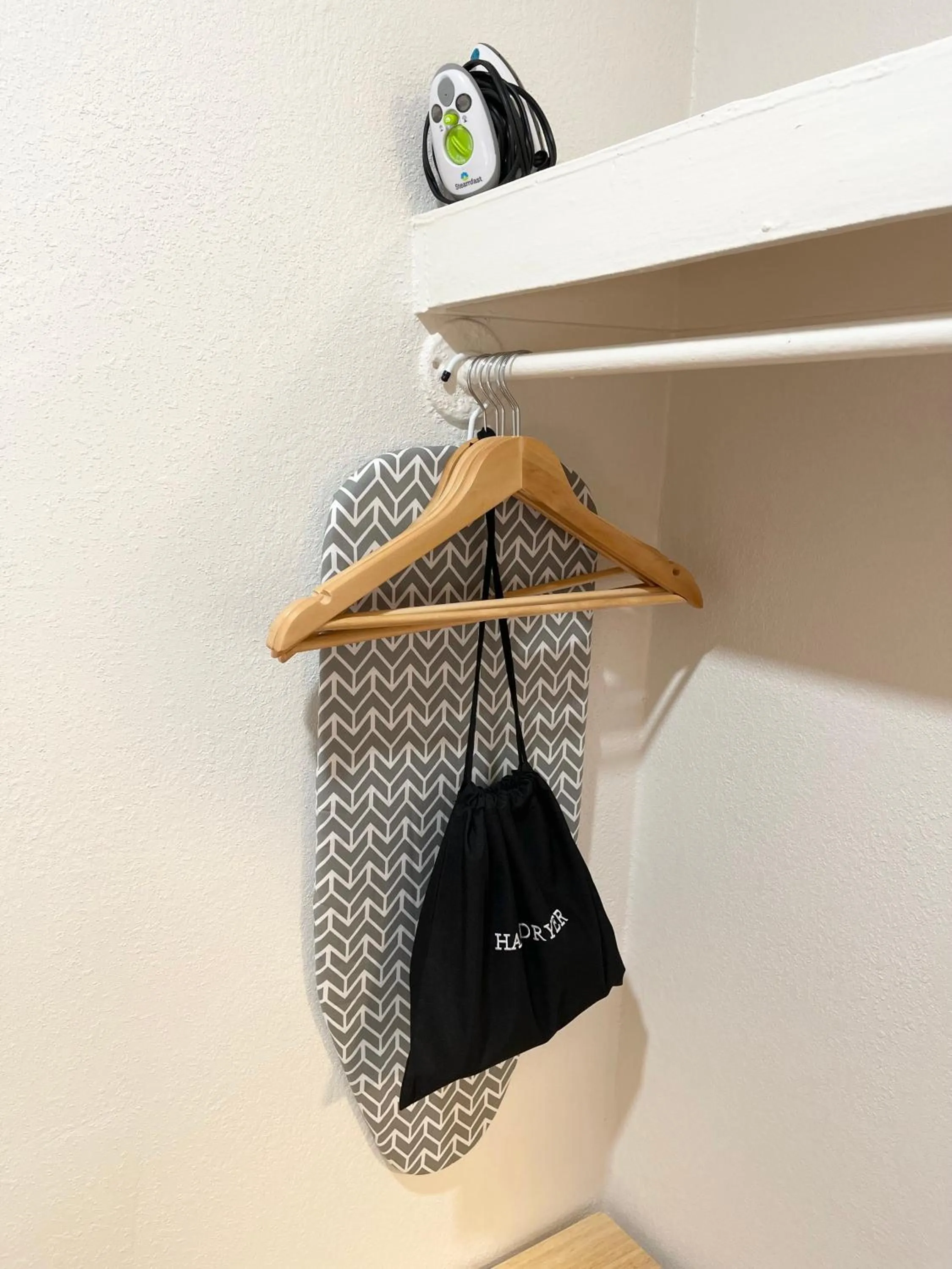 furniture in Frederick Motel