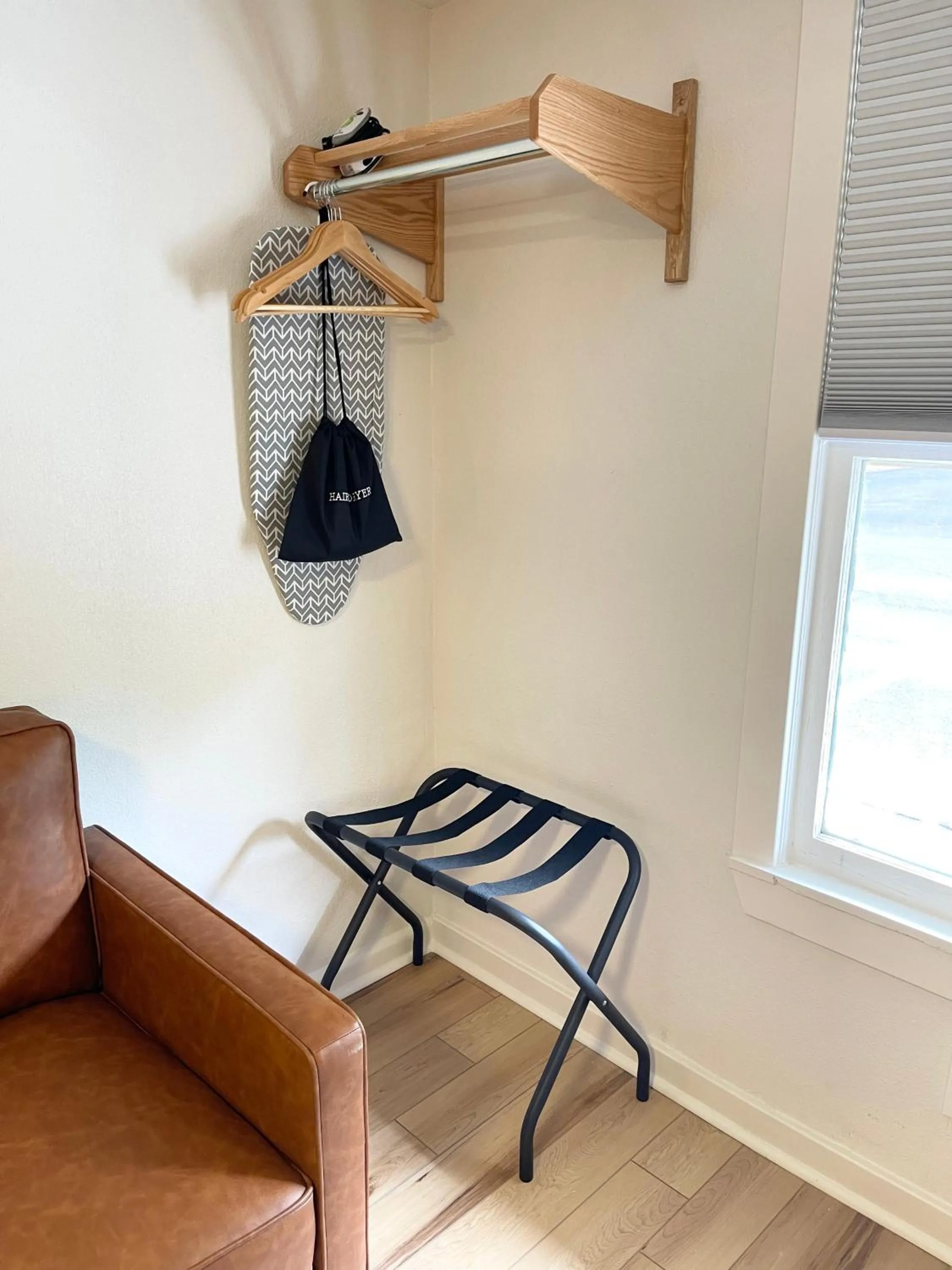 Living room in Frederick Motel