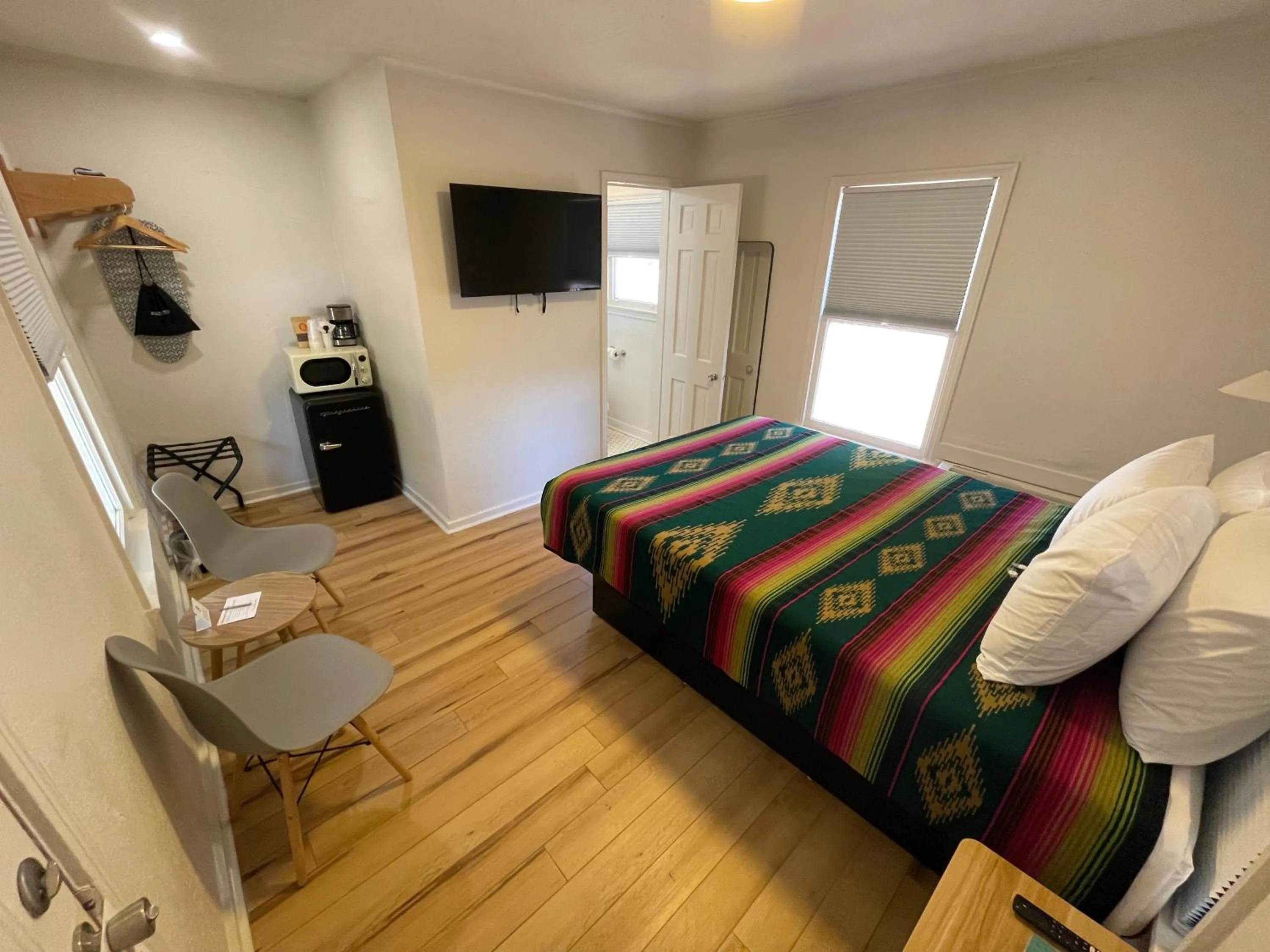 Bed in Frederick Motel