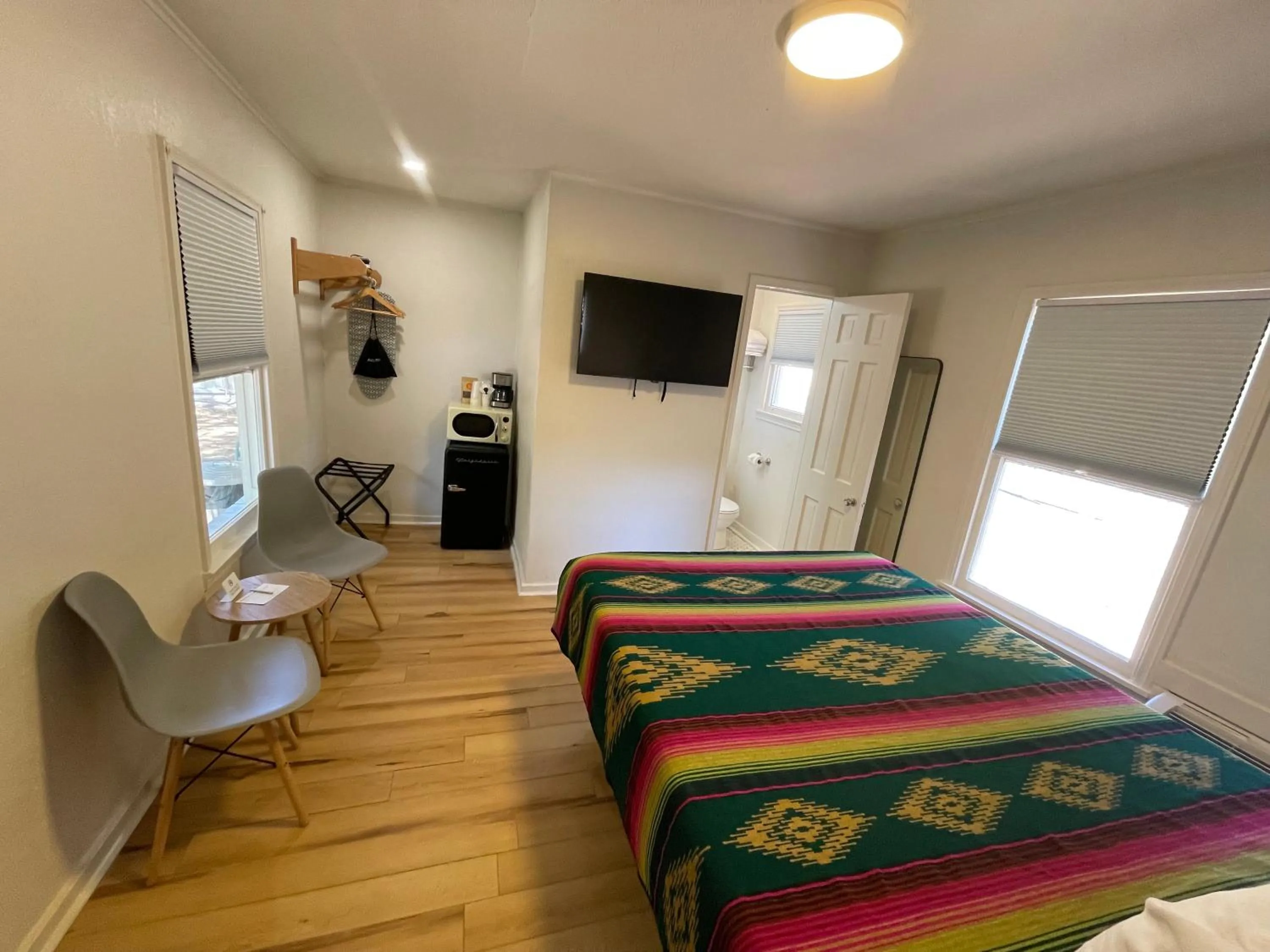 Bed in Frederick Motel