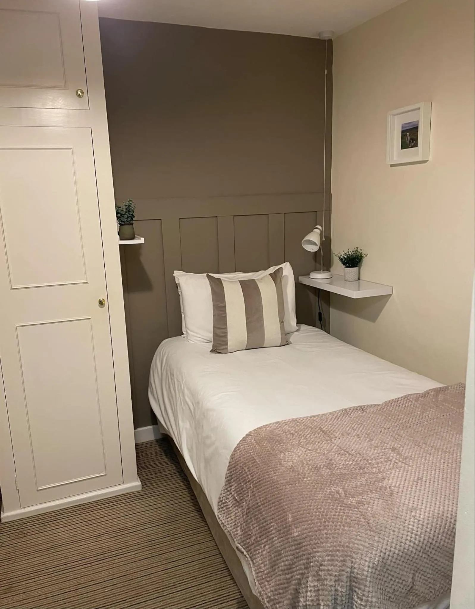 Bedroom, Bed in The Barn Guest House and Tearoom