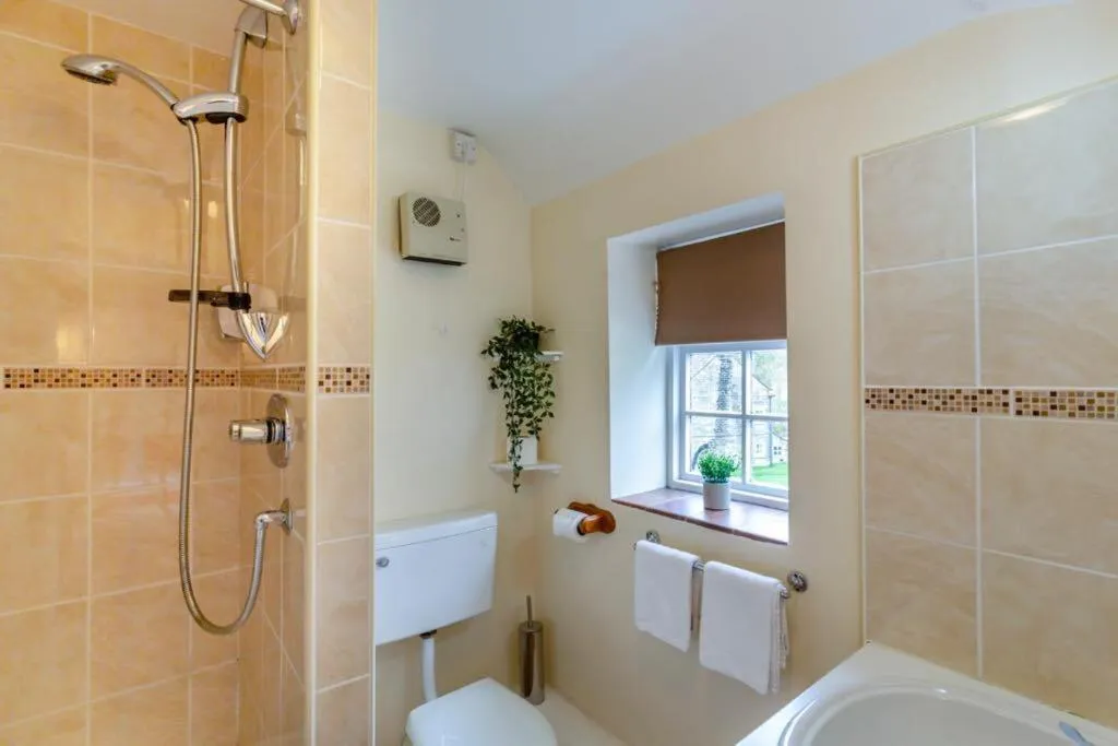 Bathroom in The Barn Guest House and Tearoom