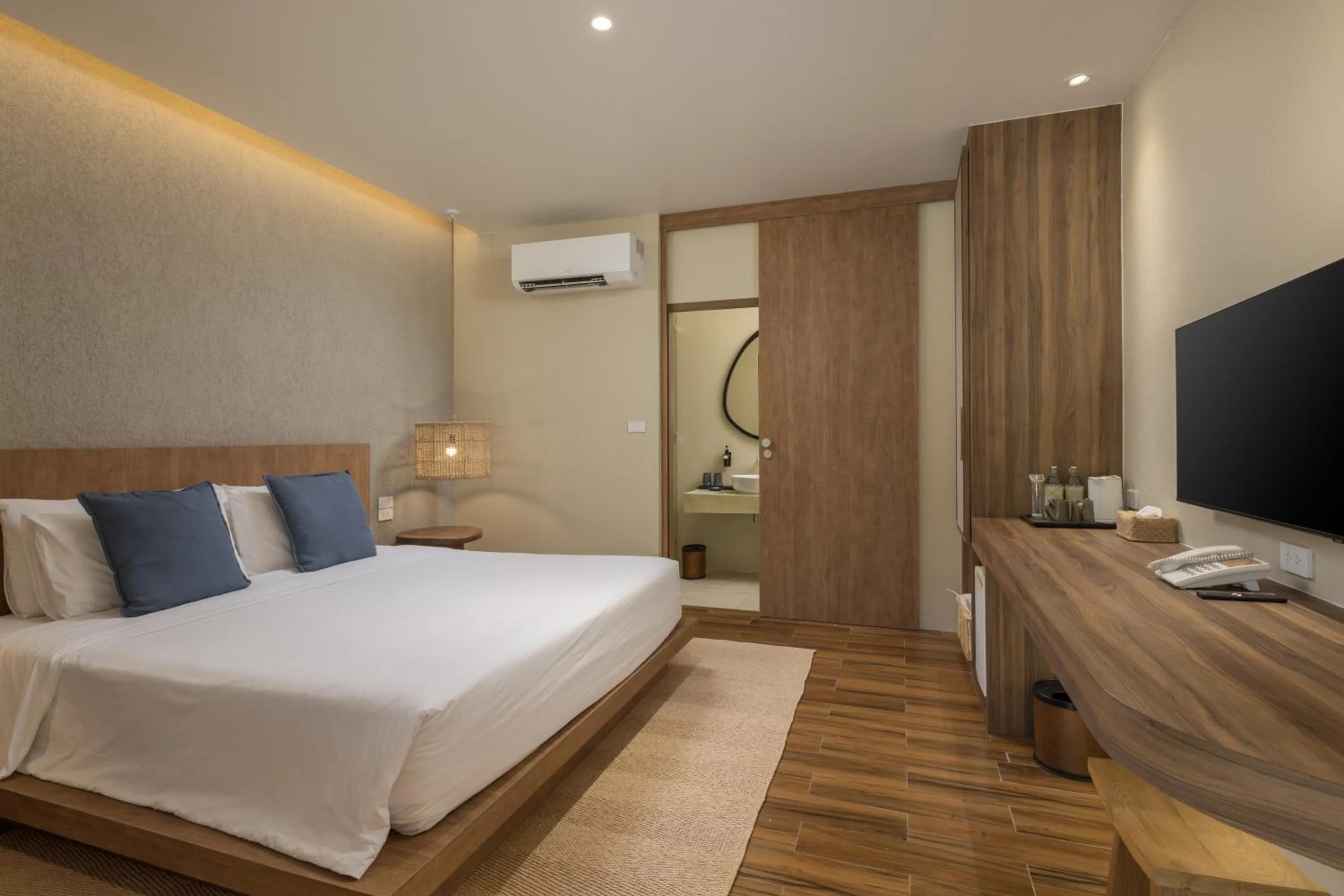 Bed in Phangan Bayshore Resort Koh Phangan