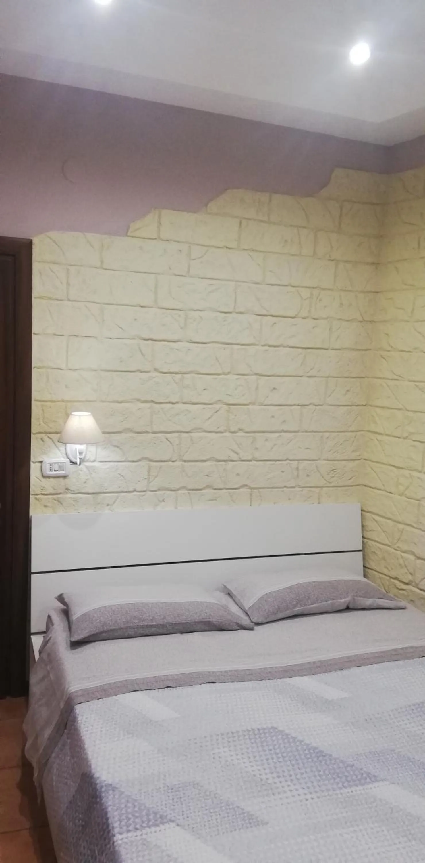 Bed in b&b ERCOLANO Scavi