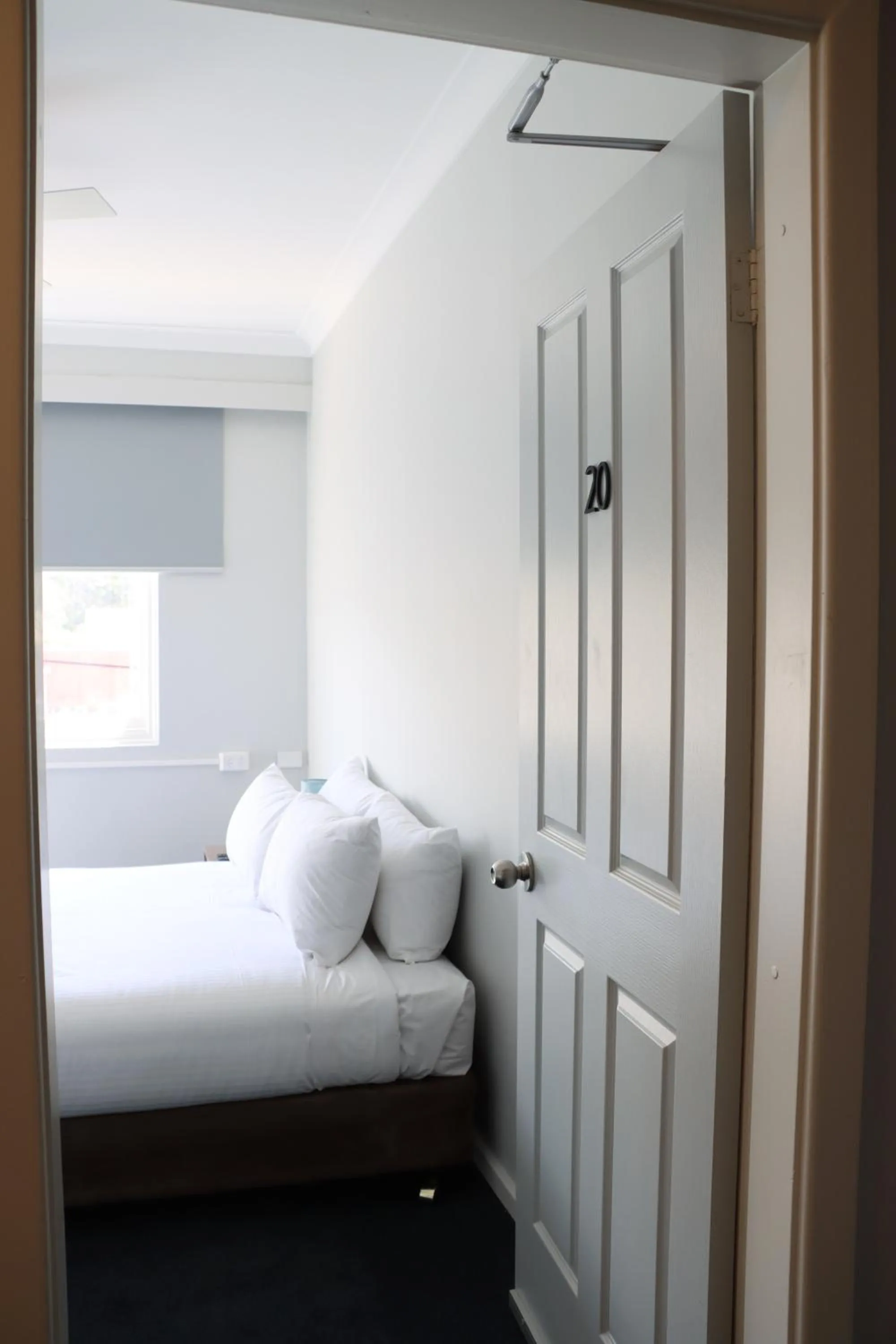 Bedroom, Bed in Five Island Hotel