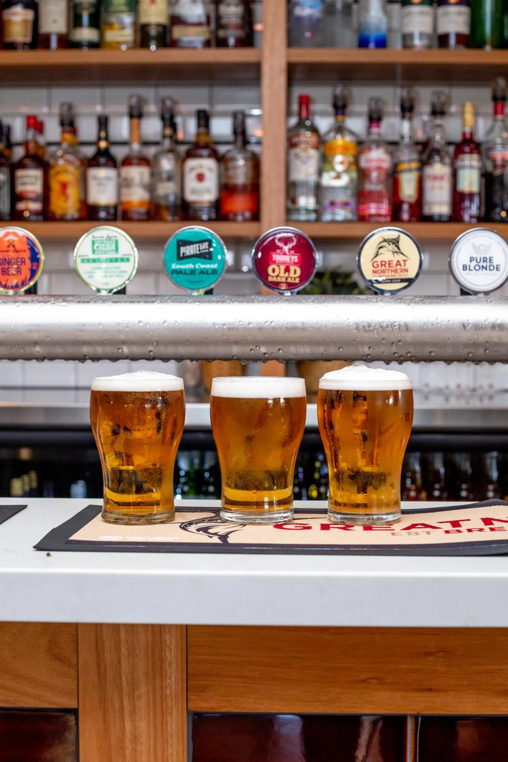 Food and drinks in Five Island Hotel